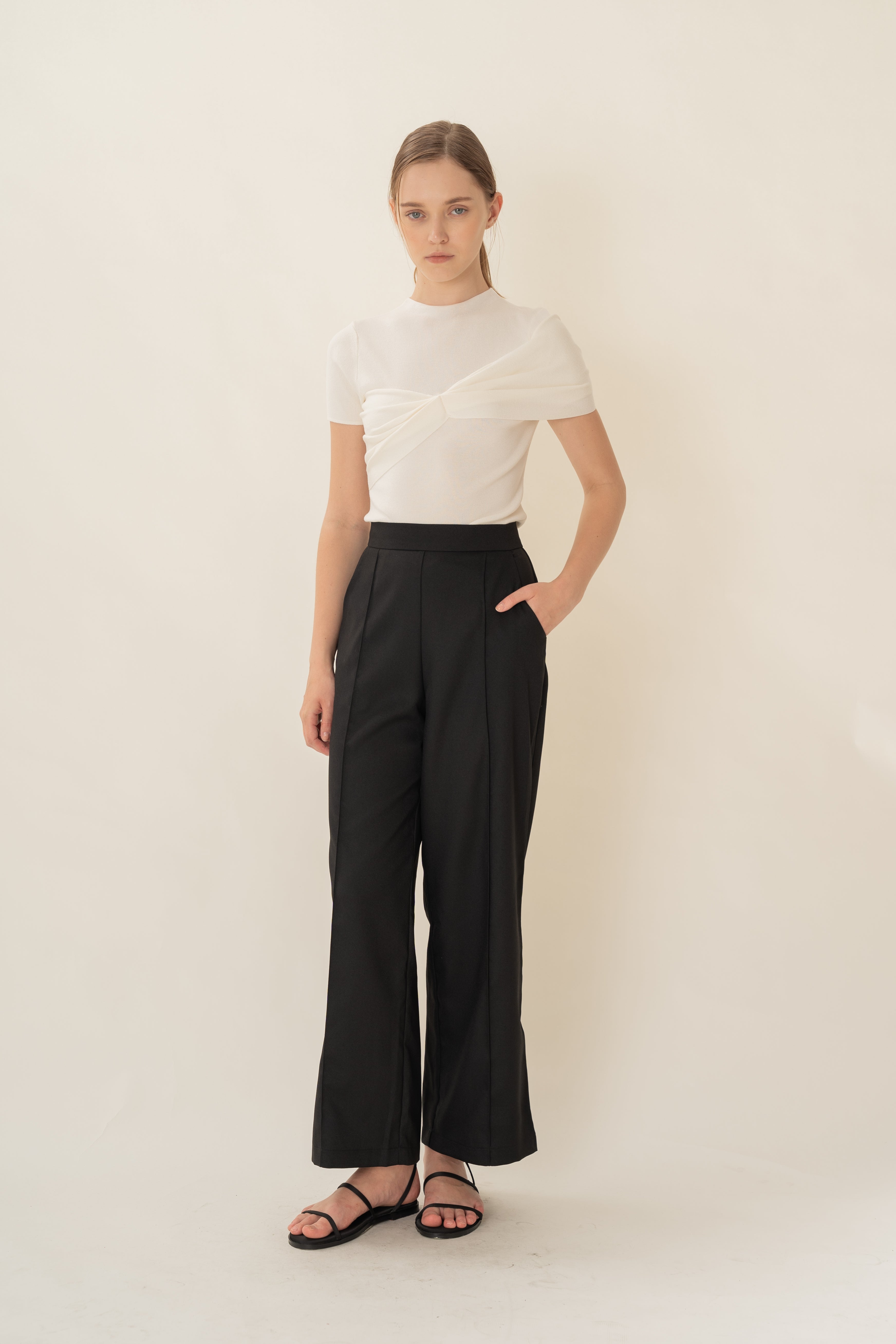 Knitted Top With Front Bow Detailing in Natural