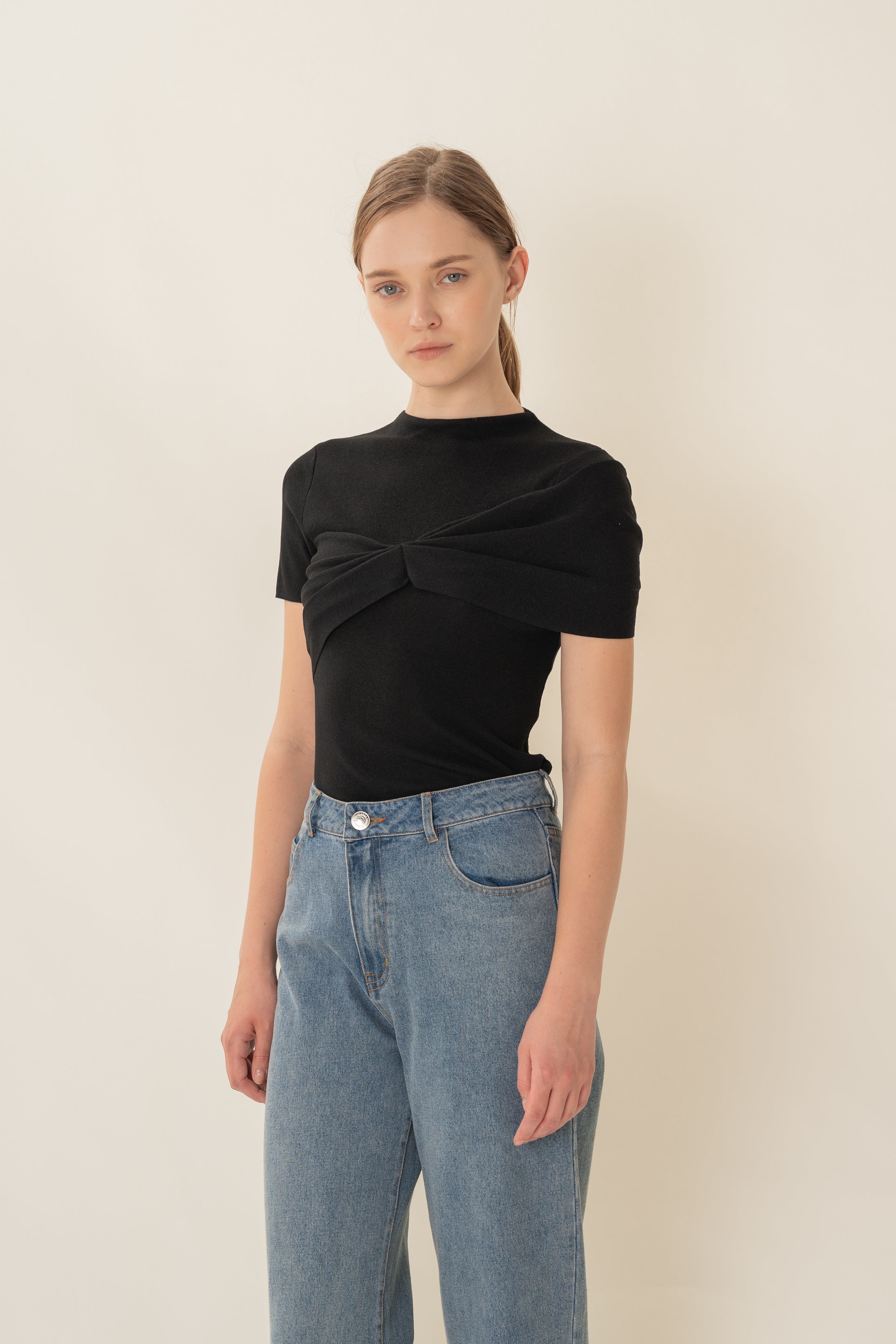 Knitted Top With Front Bow Detailing in Black