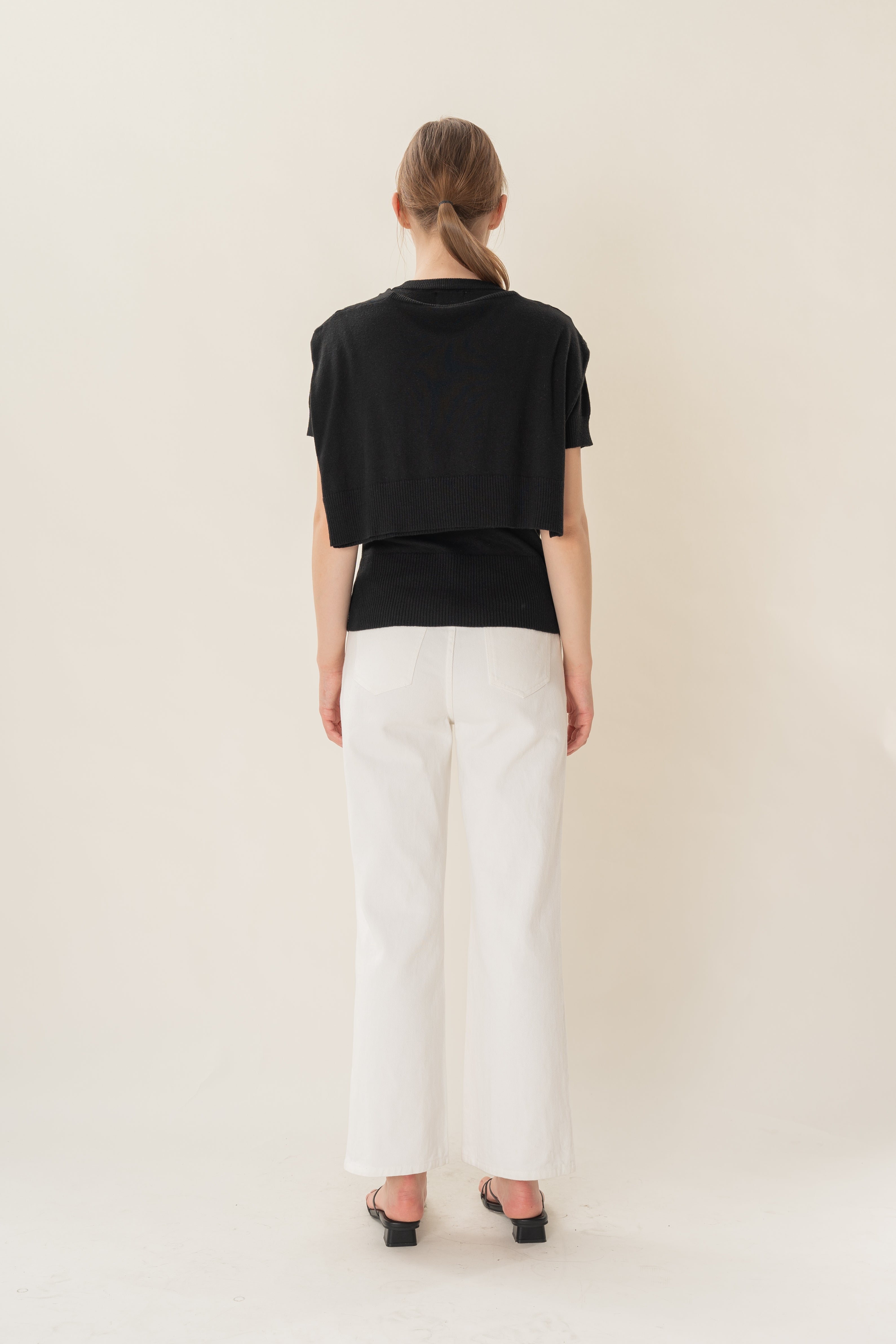 Two-Piece Knitted Short Sleeve Sweater in Black