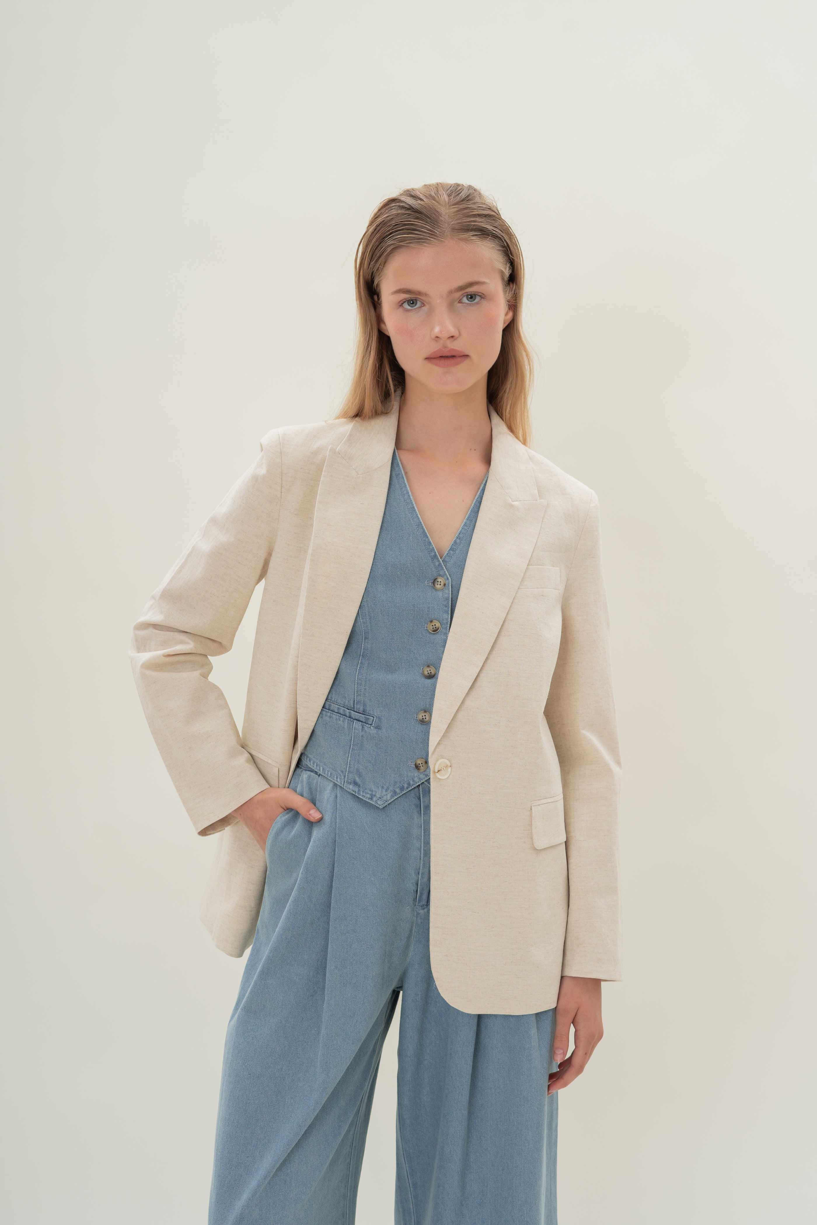 Oversized Textured Linen Blazer in Natural