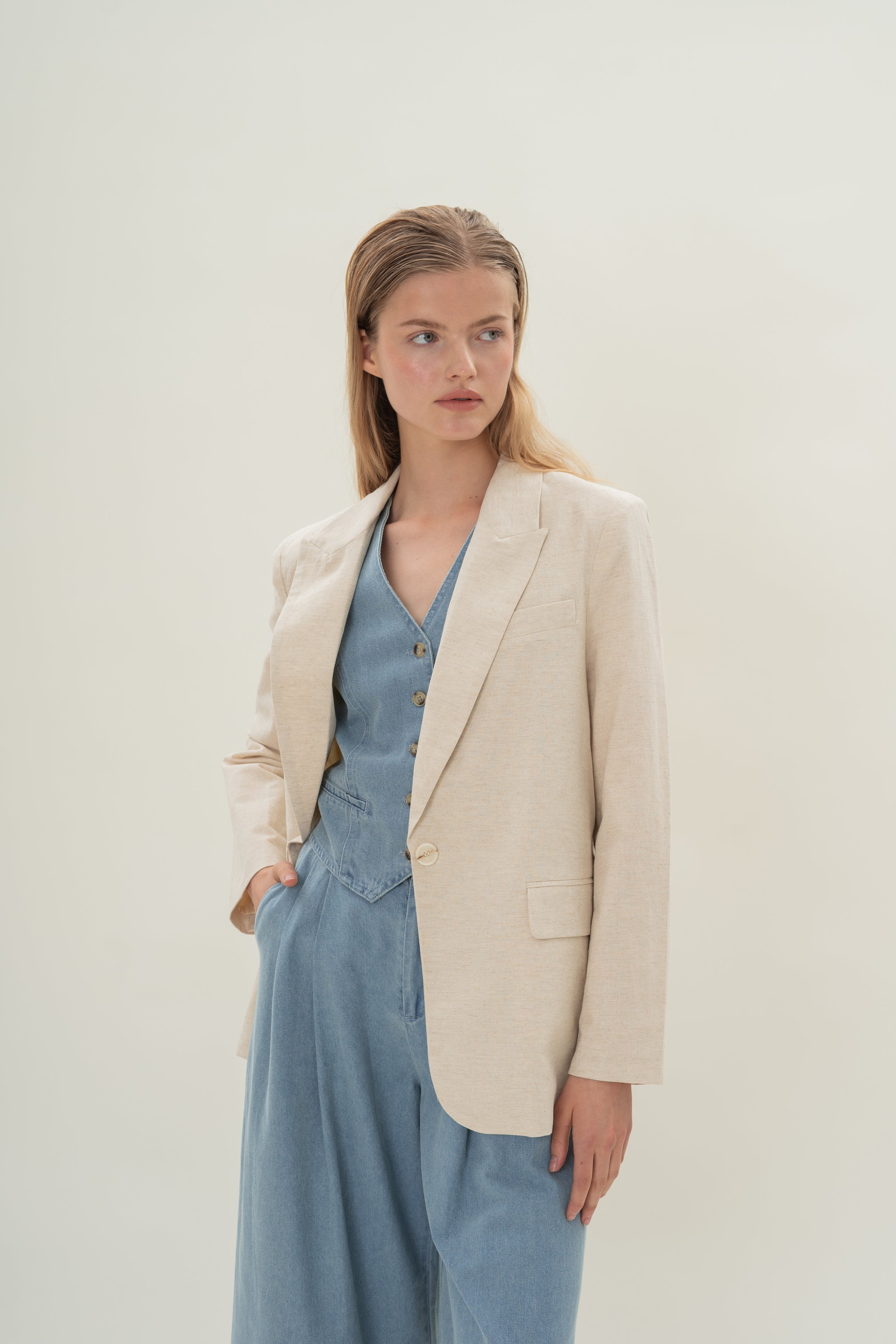 Oversized Textured Linen Blazer in Natural