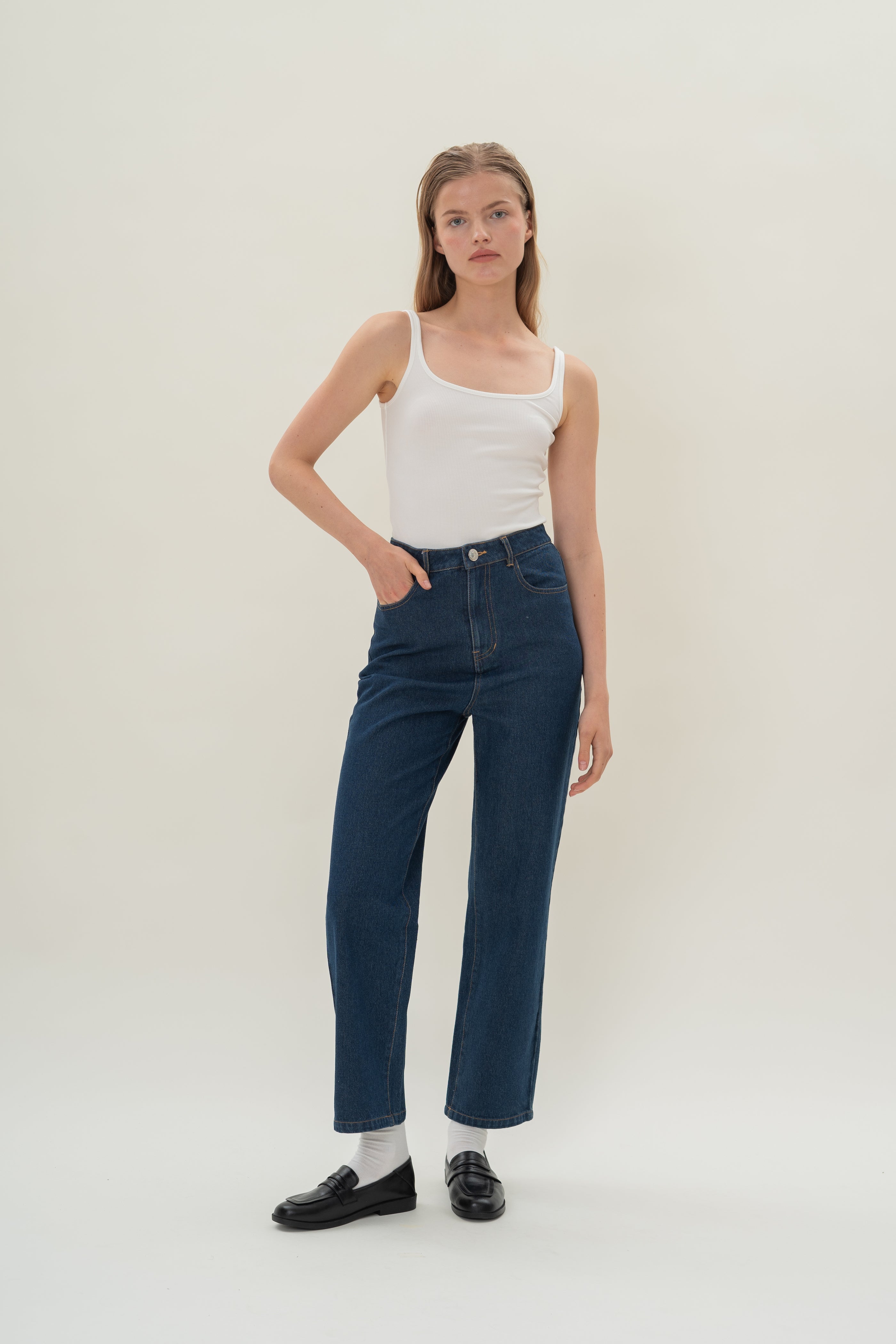 Studios High Rise Slim Tapered Jeans in Mid Blue