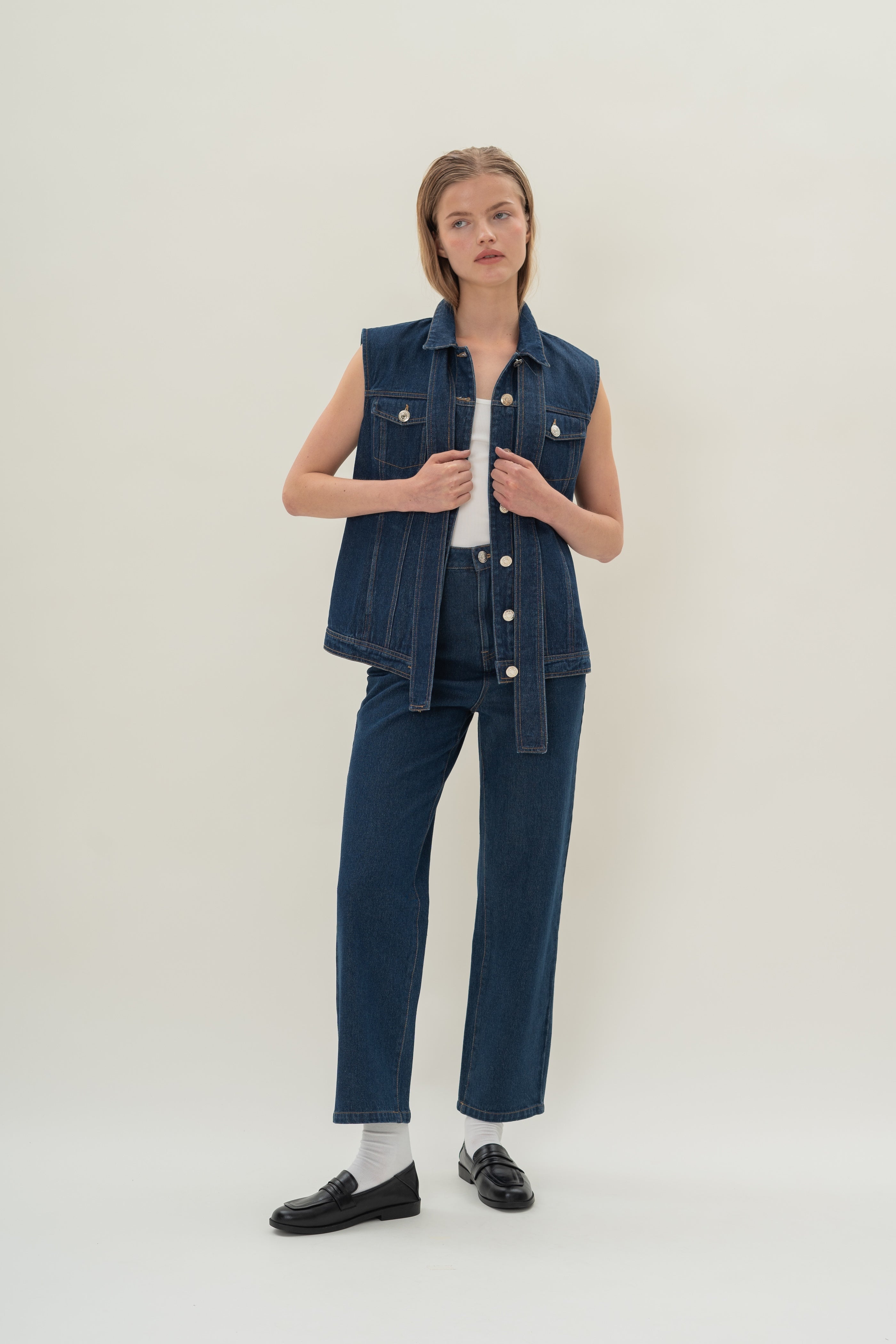 Studios High Rise Slim Tapered Jeans in Mid Blue