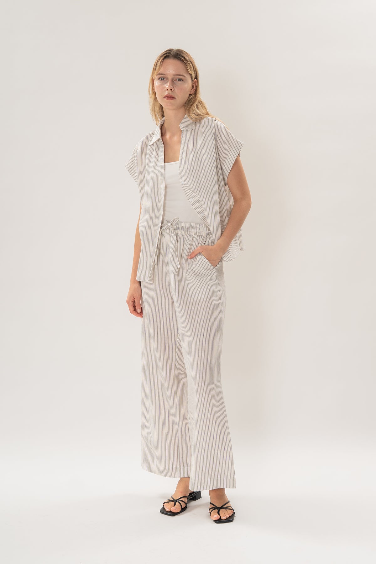 Linen Relaxed Straight-Leg Pants in White Stripes