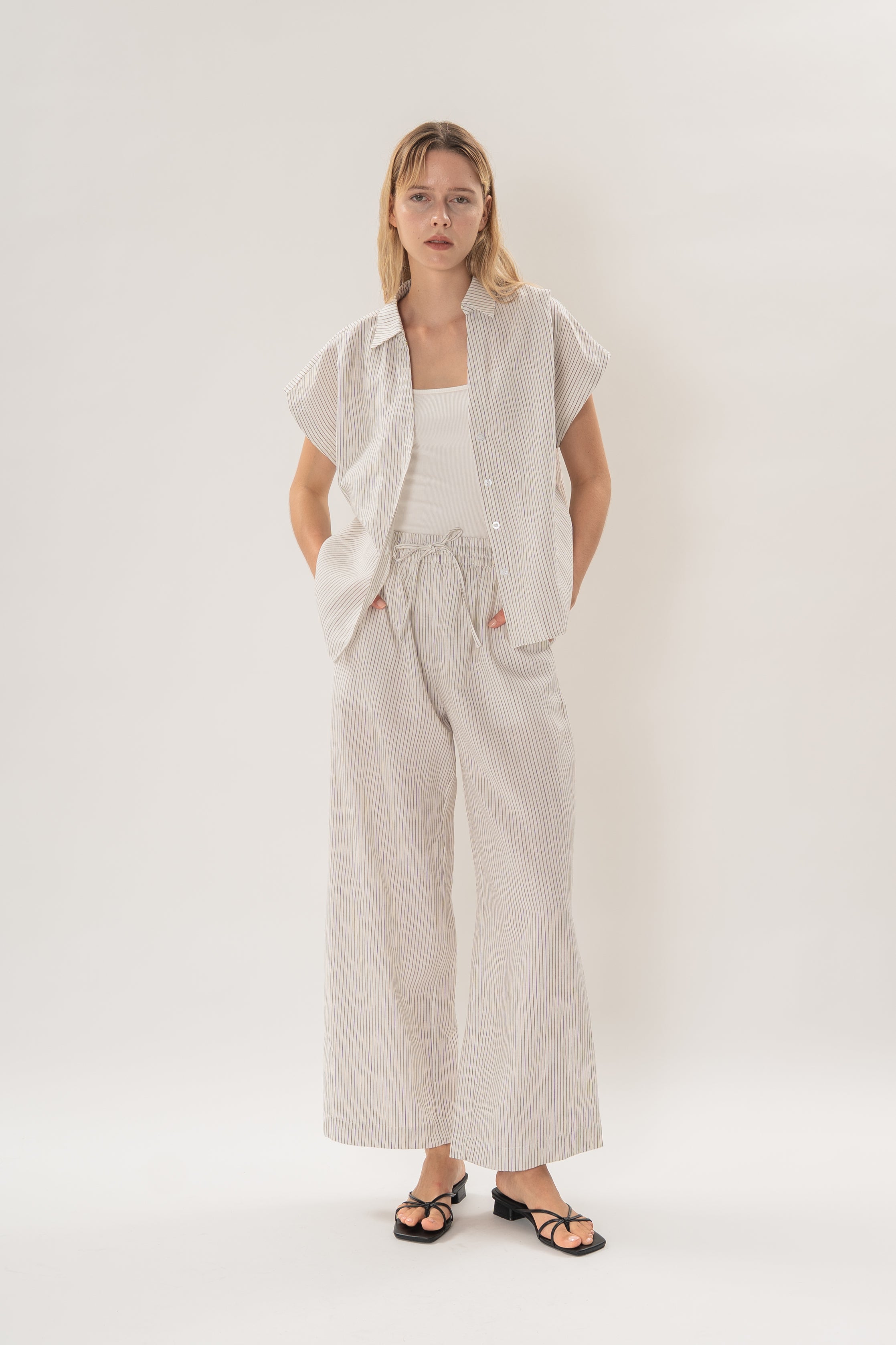 Linen Relaxed Straight-Leg Pants in White Stripes