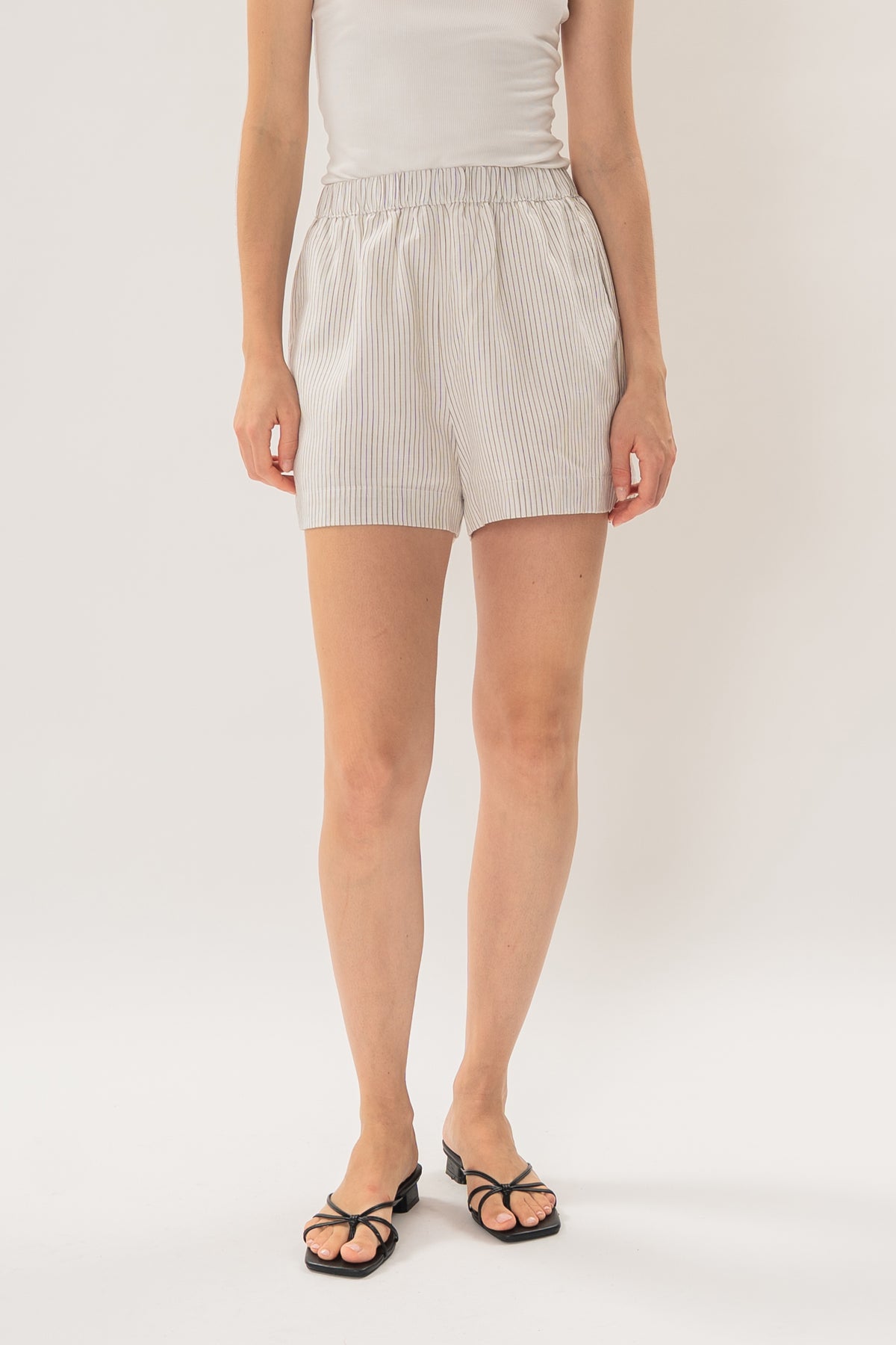 Linen Relaxed Gathered Waist Shorts in White Stripes