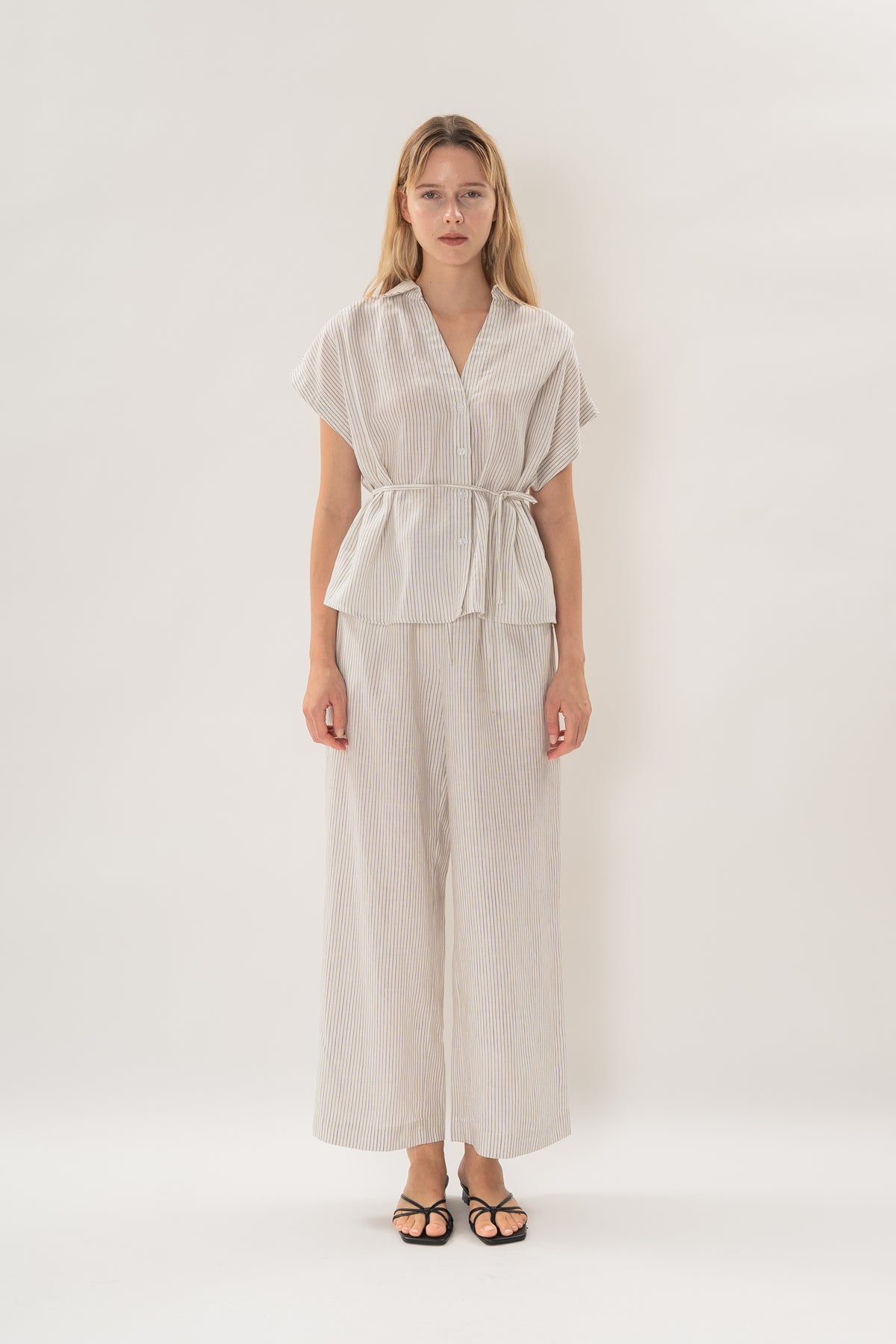 Collared Short Sleeve Waist Tie Top in White Stripes