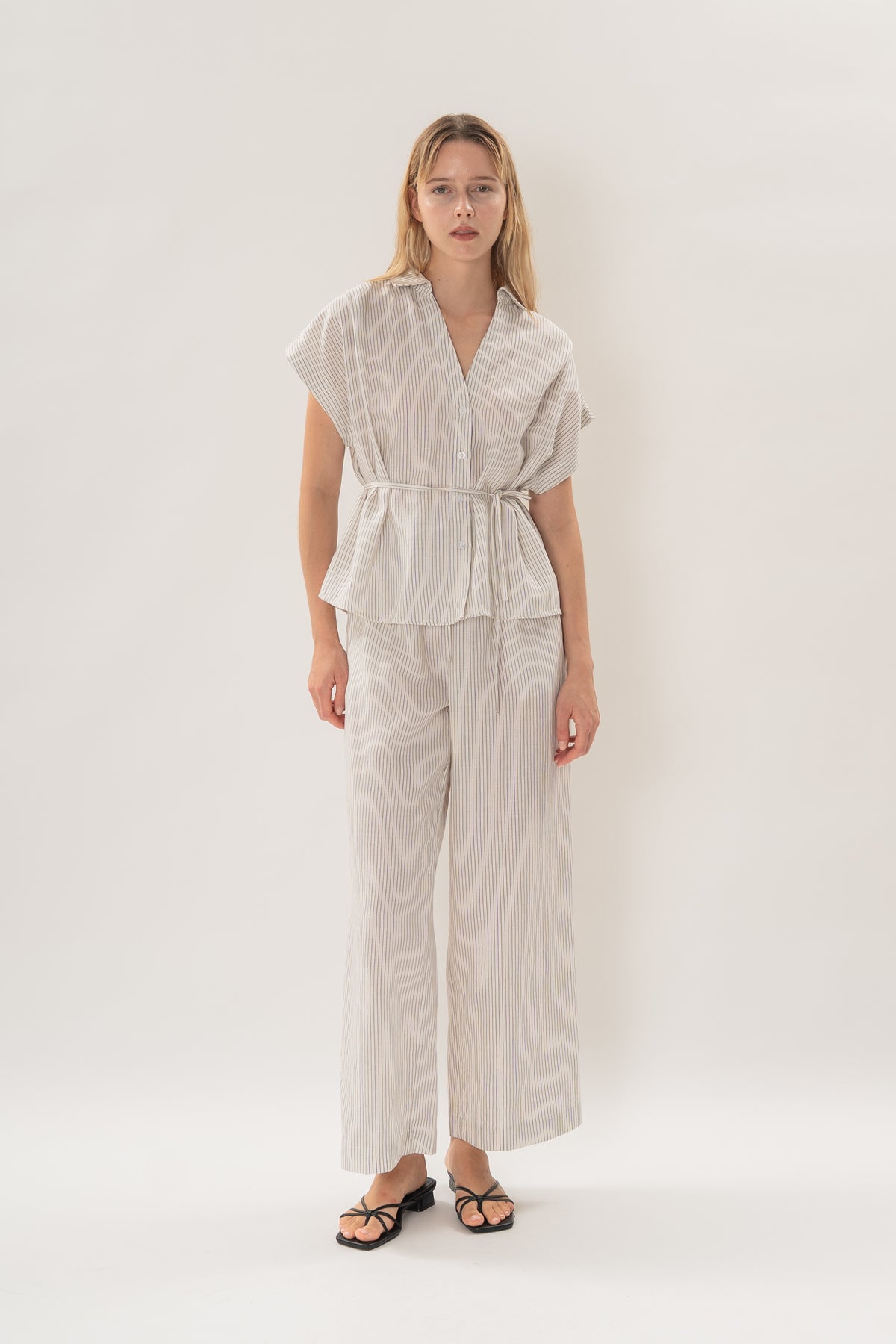 Collared Short Sleeve Waist Tie Top in White Stripes