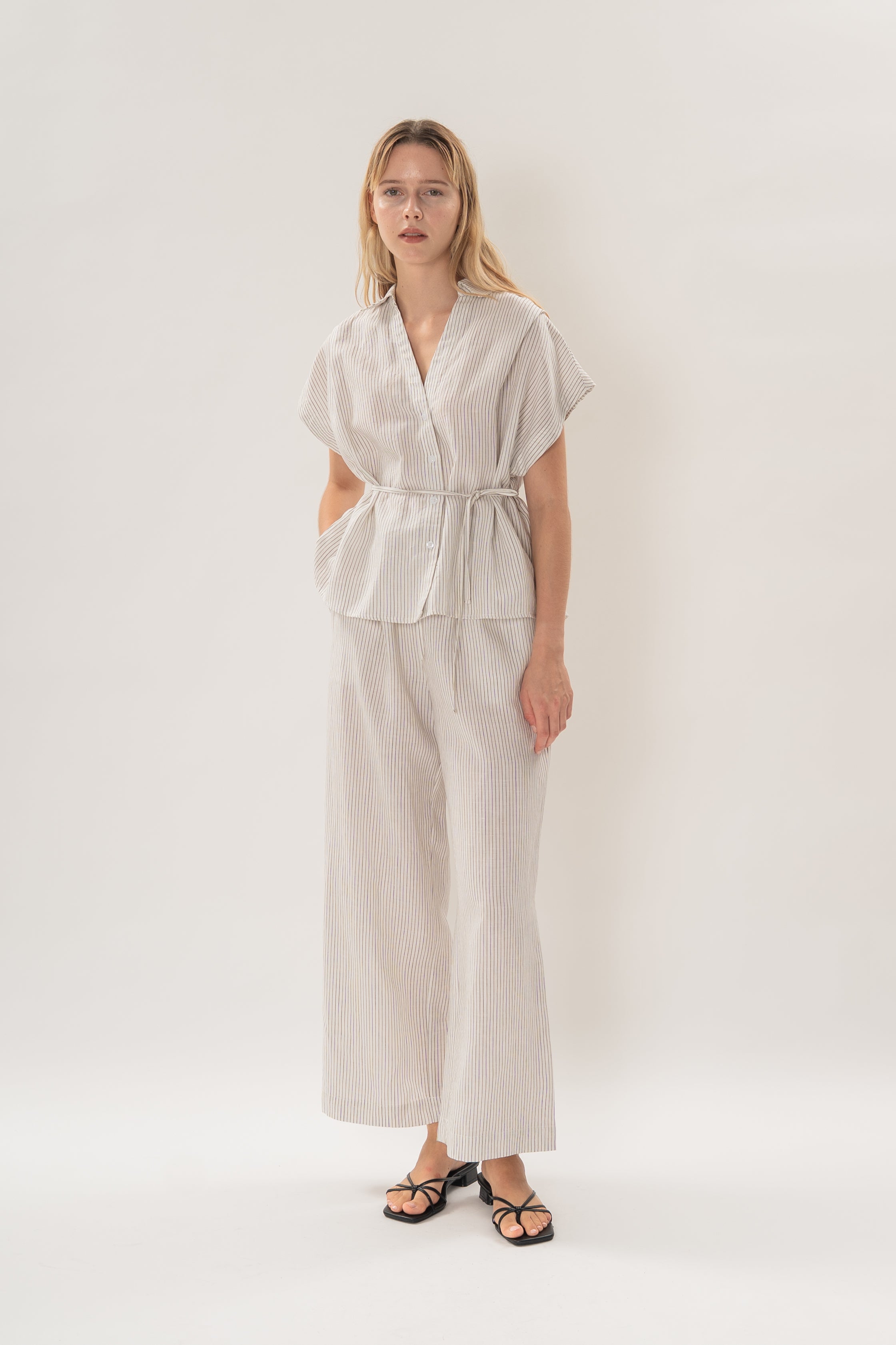 Collared Short Sleeve Waist Tie Top in White Stripes