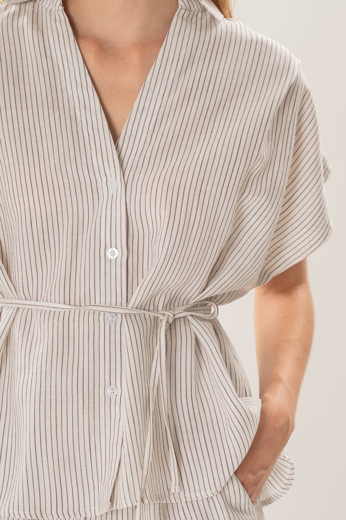 Collared Short Sleeve Waist Tie Top in White Stripes