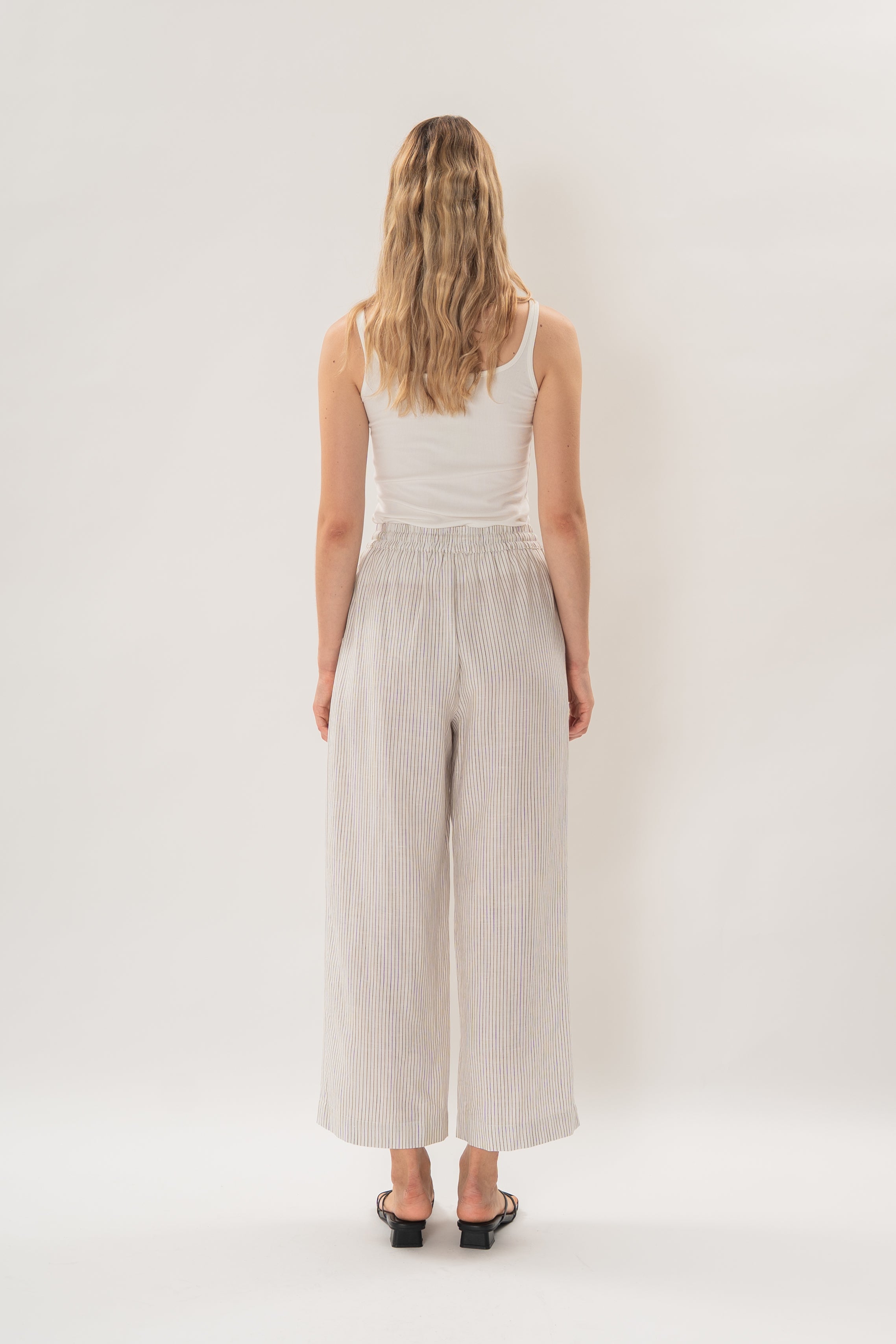 Petite Linen Relaxed Straight-Leg Pants in White Stripes