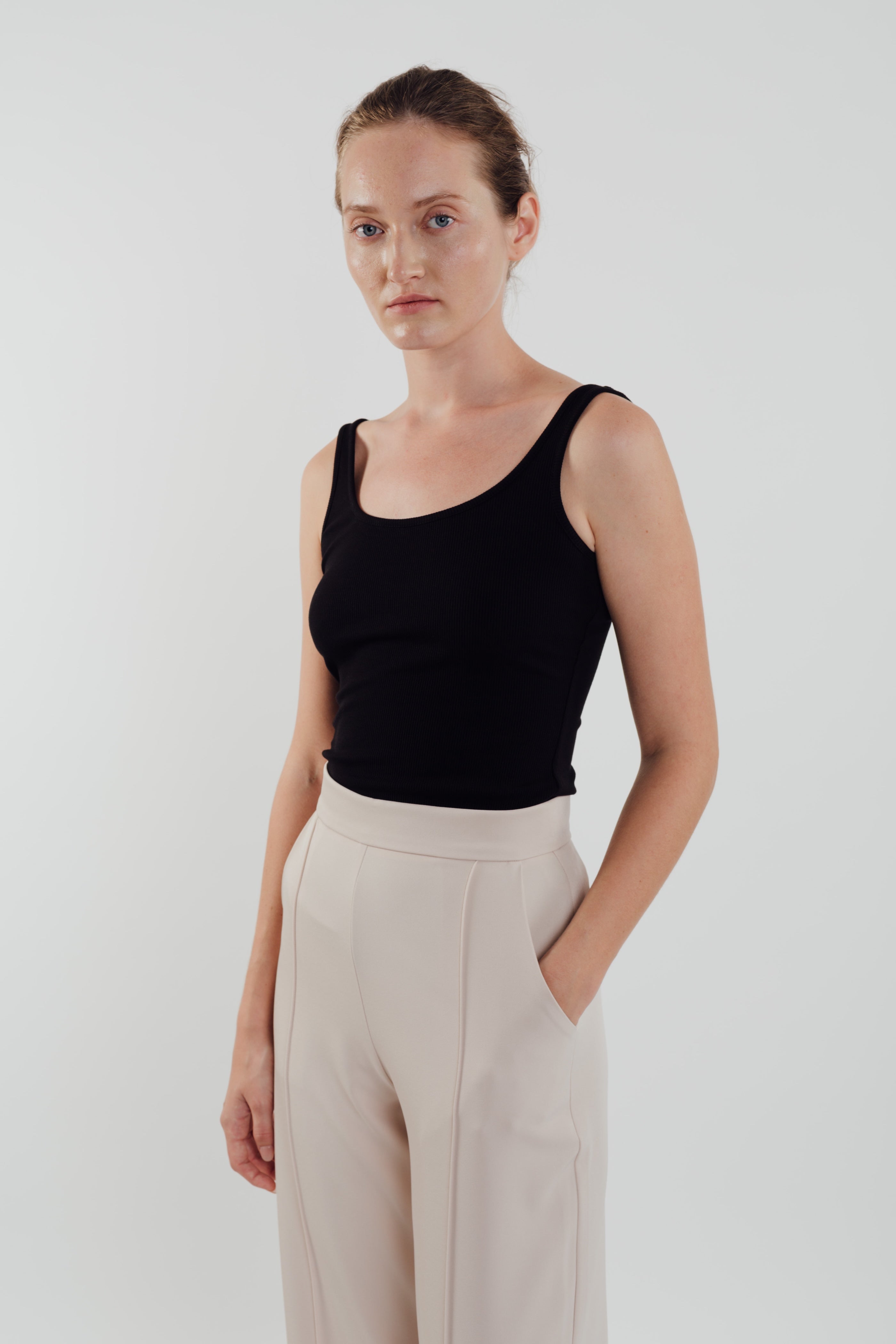 Round Neck Tank Top in Black (Sale)