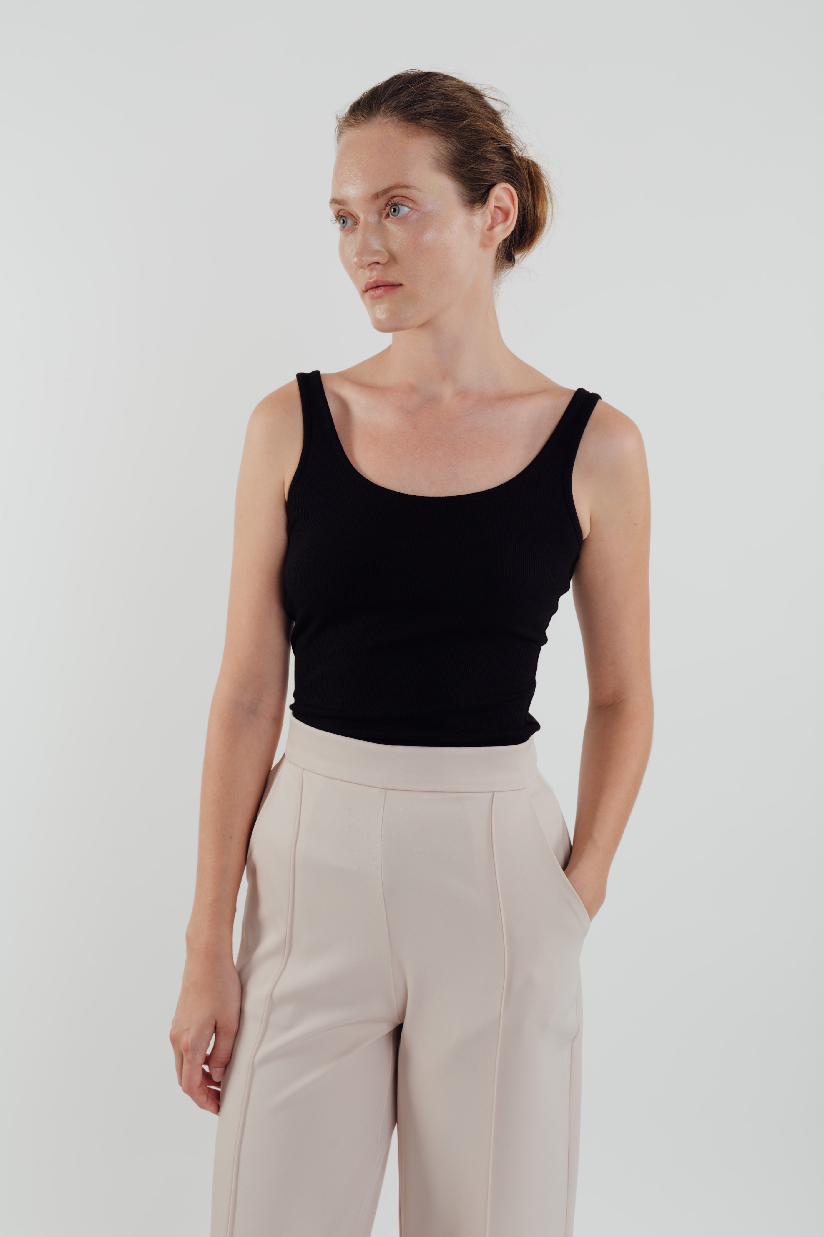 Round Neck Tank Top in Black (Sale)