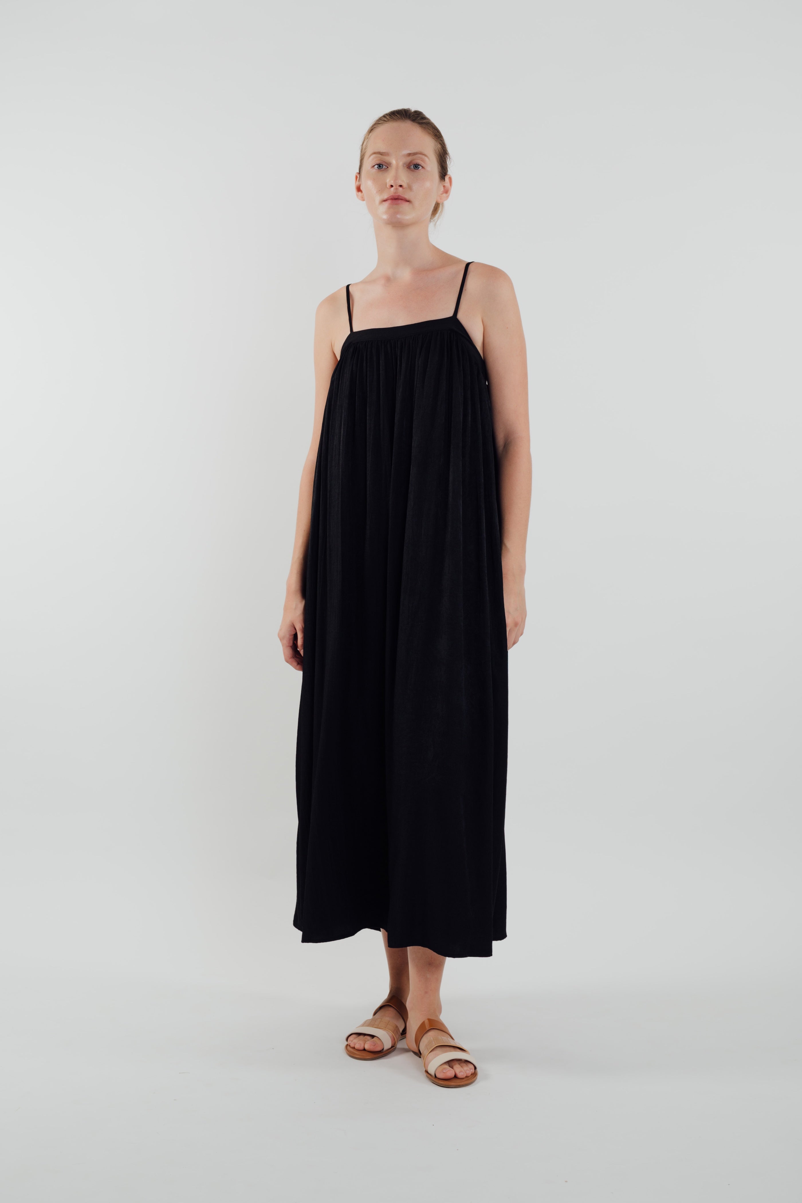 Gathered Midi Dress in Black
