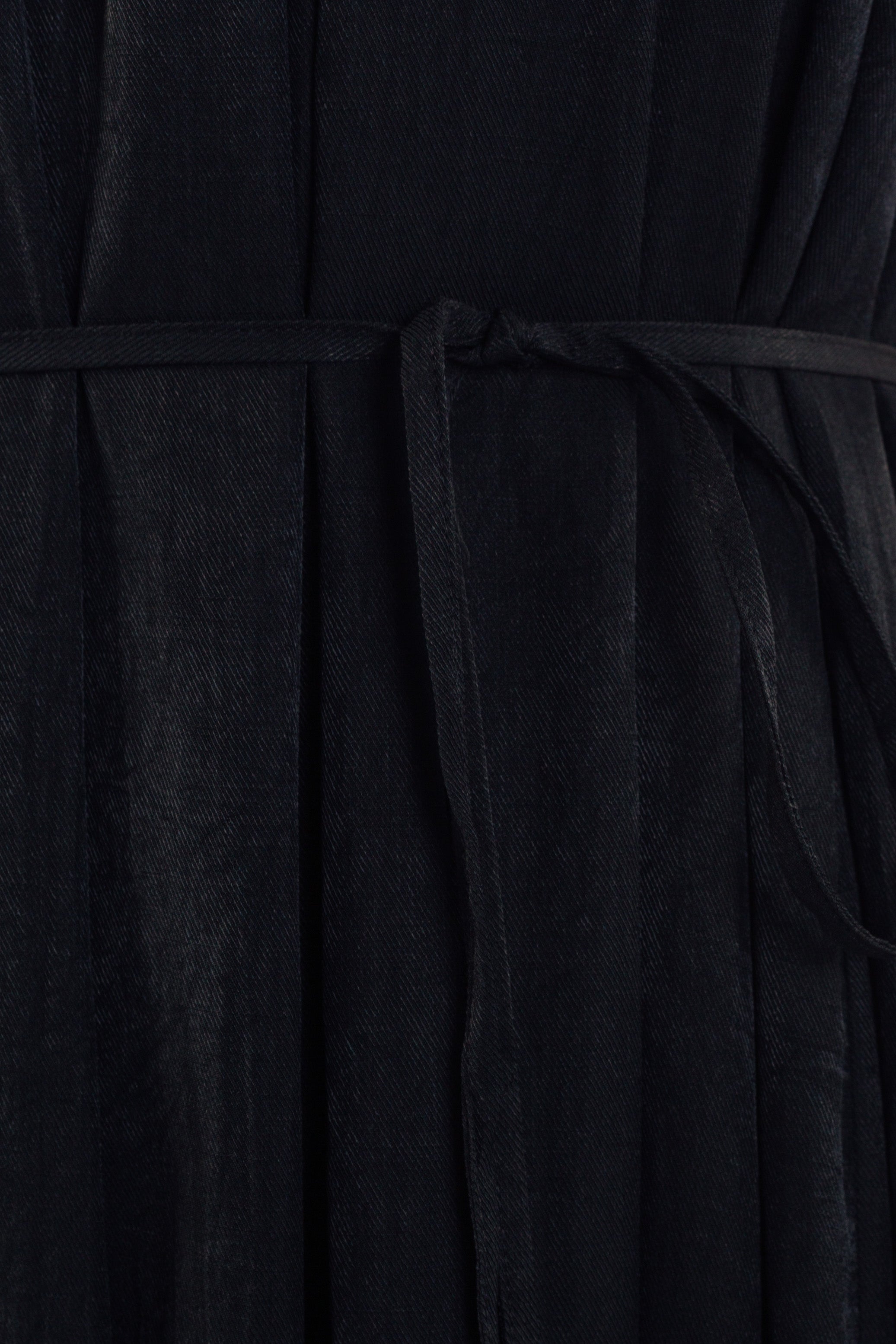 Gathered Midi Dress in Black