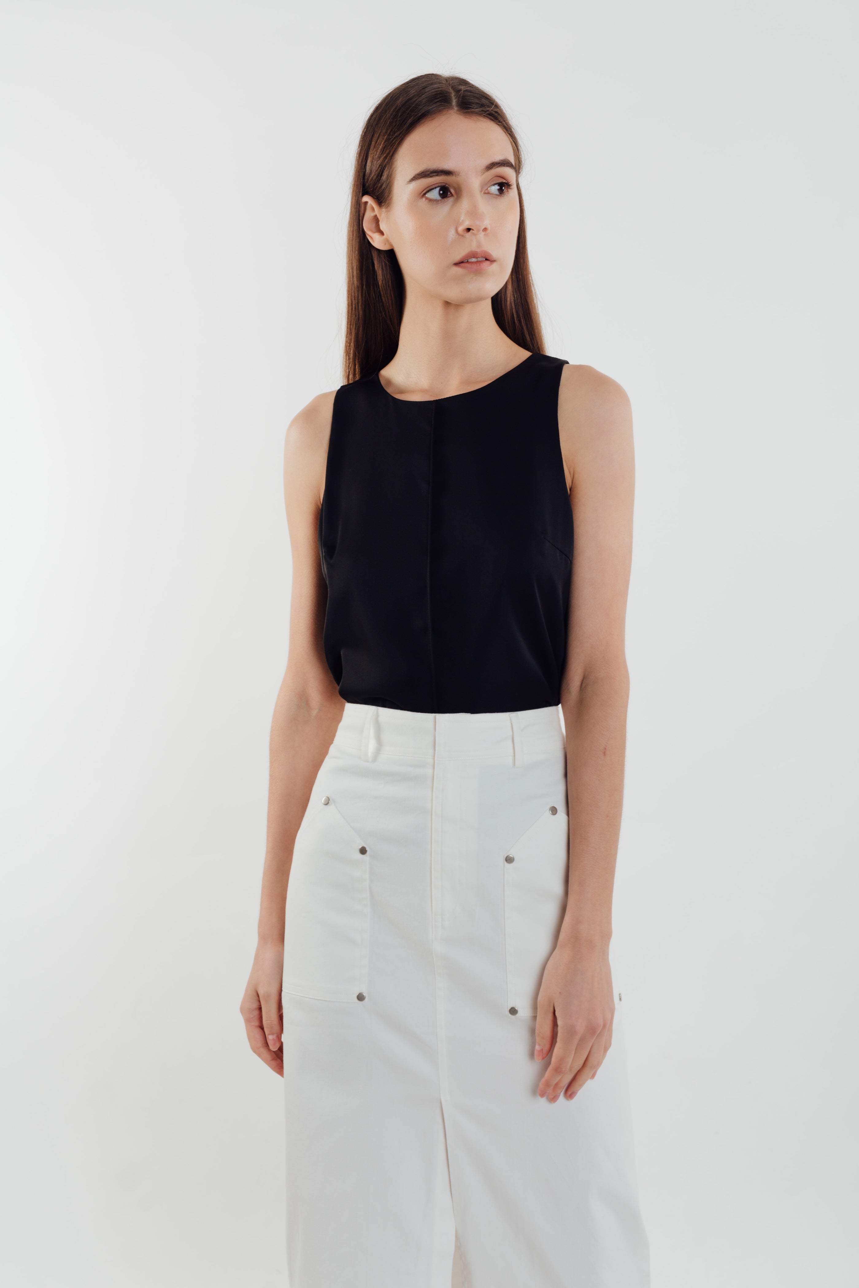 Front Stitchline Tank Top In Black