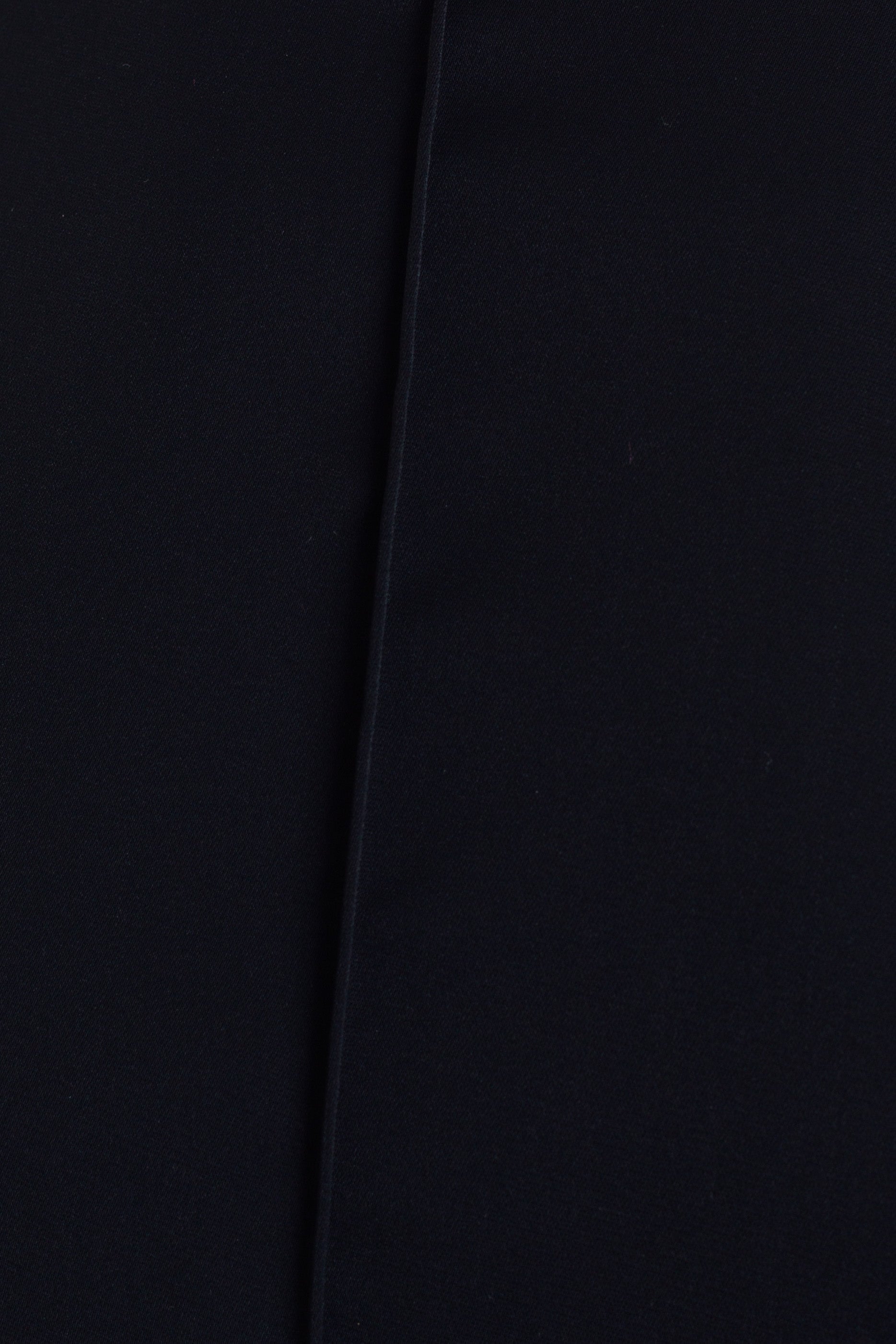 Front Stitchline Tank Top In Black