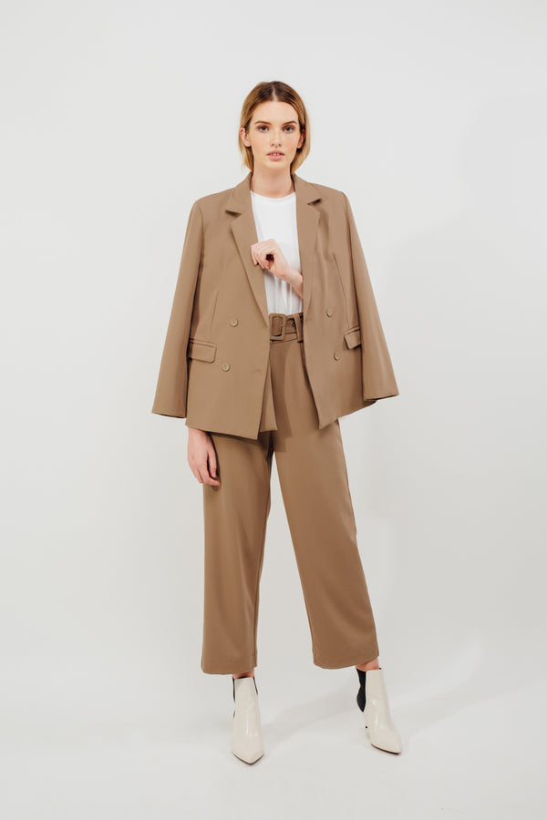 Classic Relaxed Fit Blazer in Camel