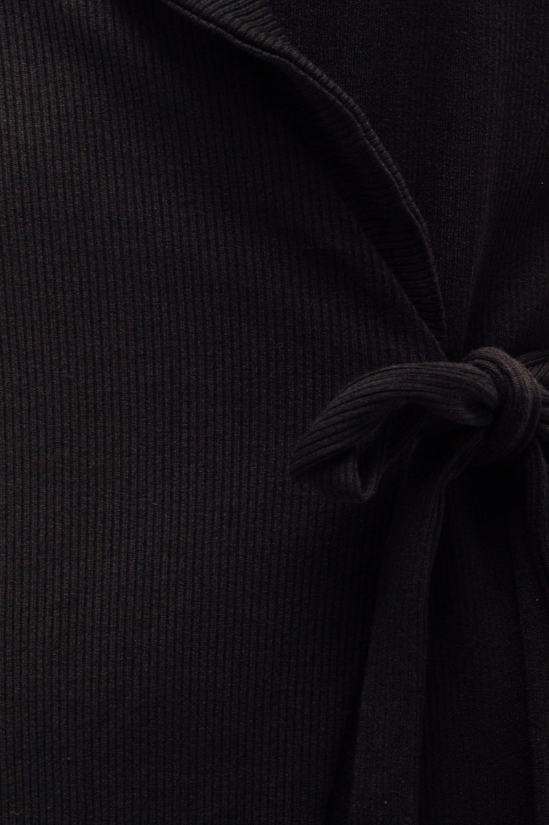 V-Neck Lapel Knitted Wrap Dress In Black