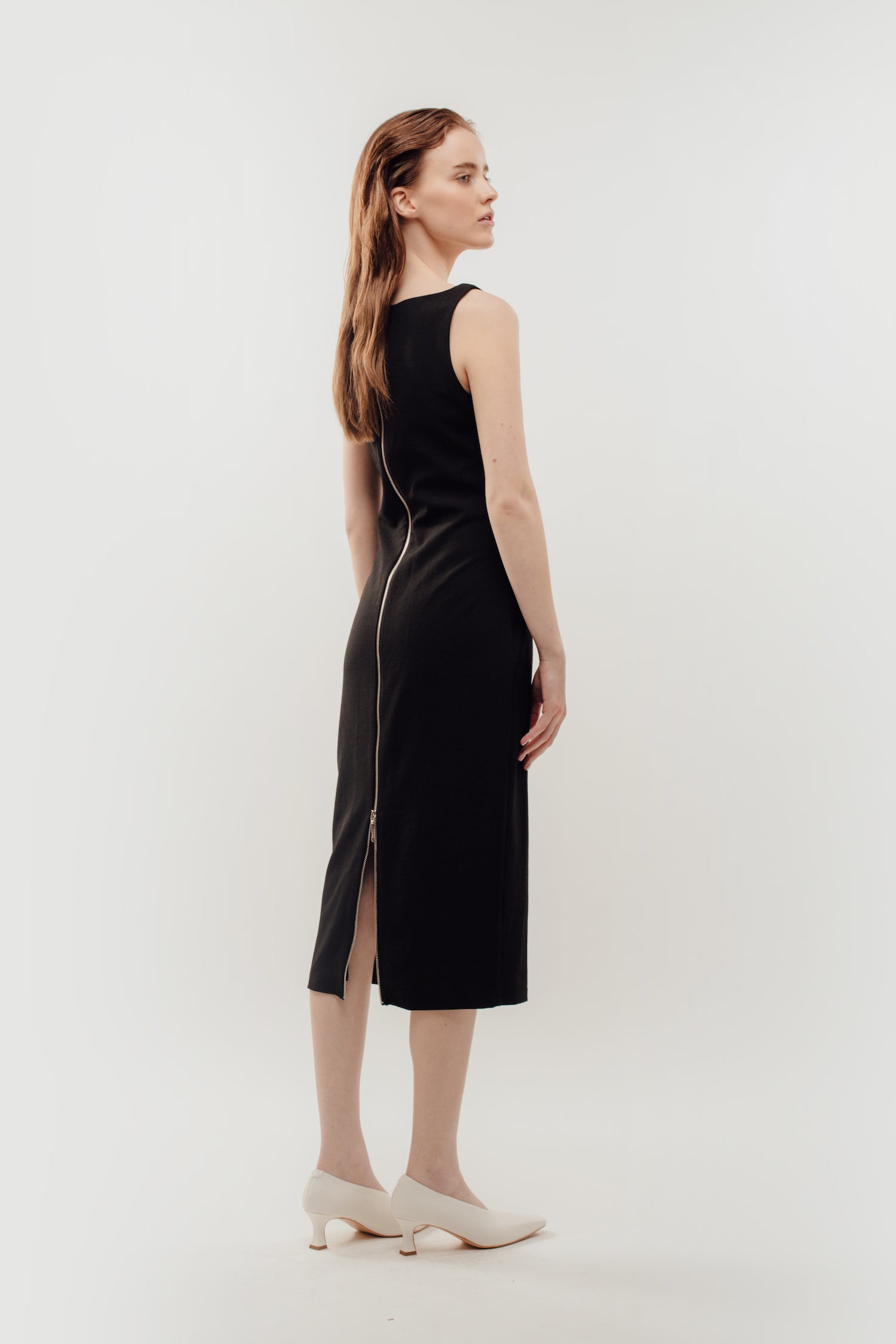 Classic Midi Dress w Exposed Zipper Slit In Black