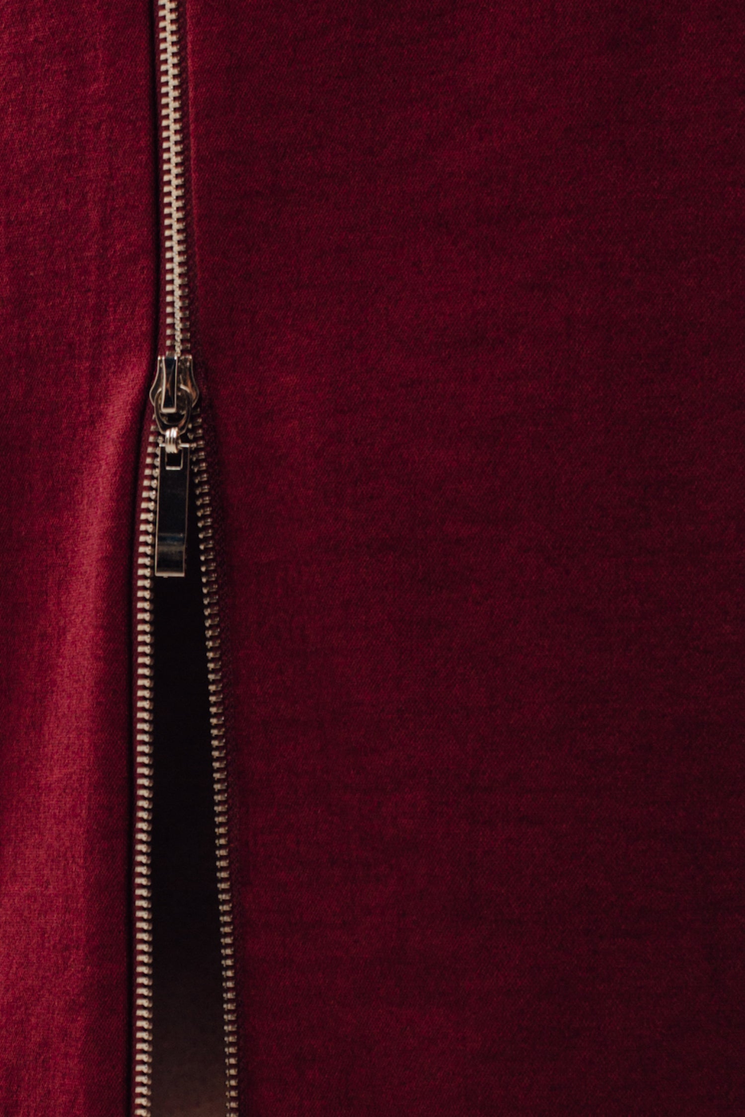 Classic Midi Dress w Exposed Zipper Slit In Red