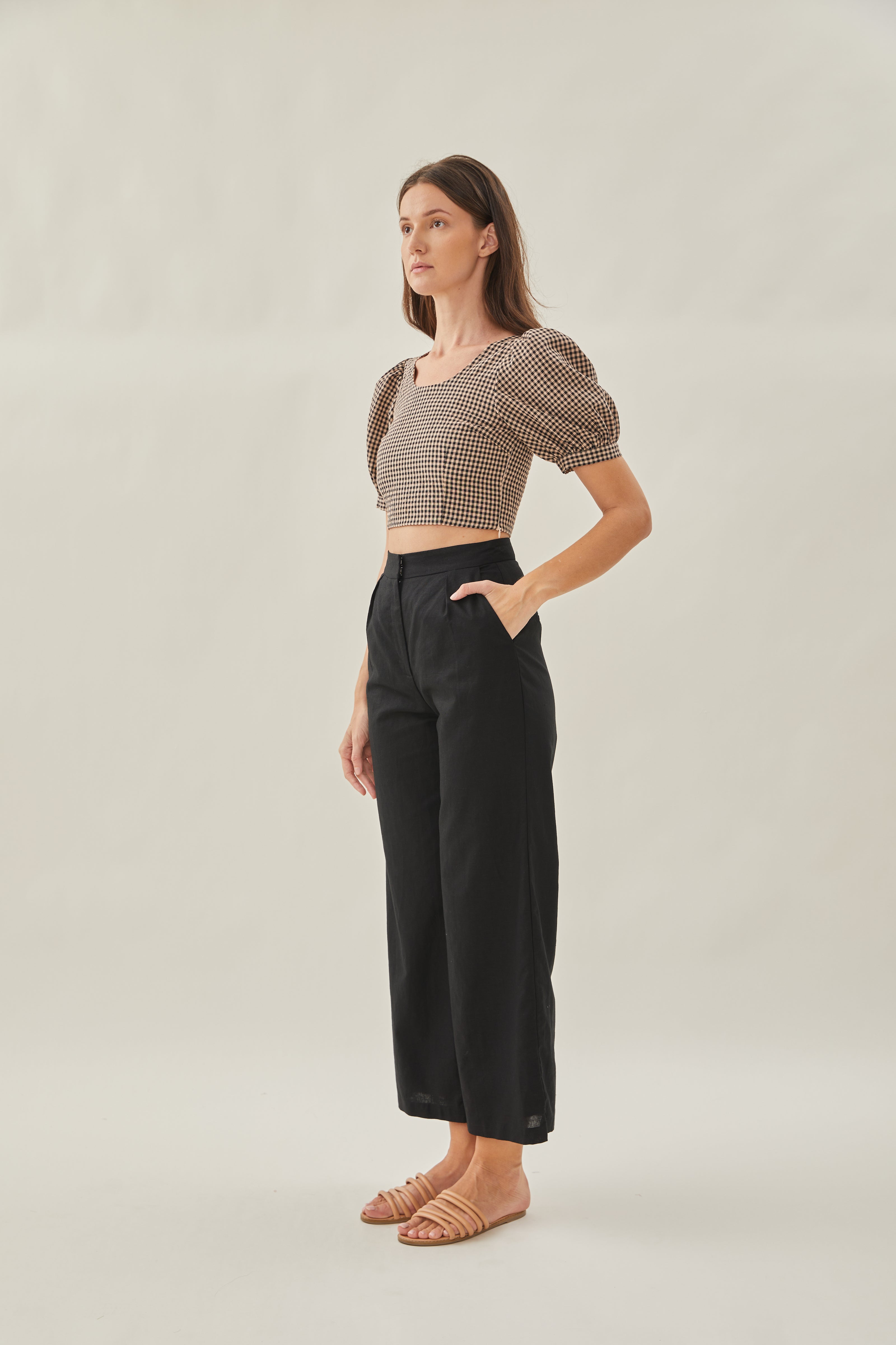 Cropped Puffed Sleeved Top in Fall