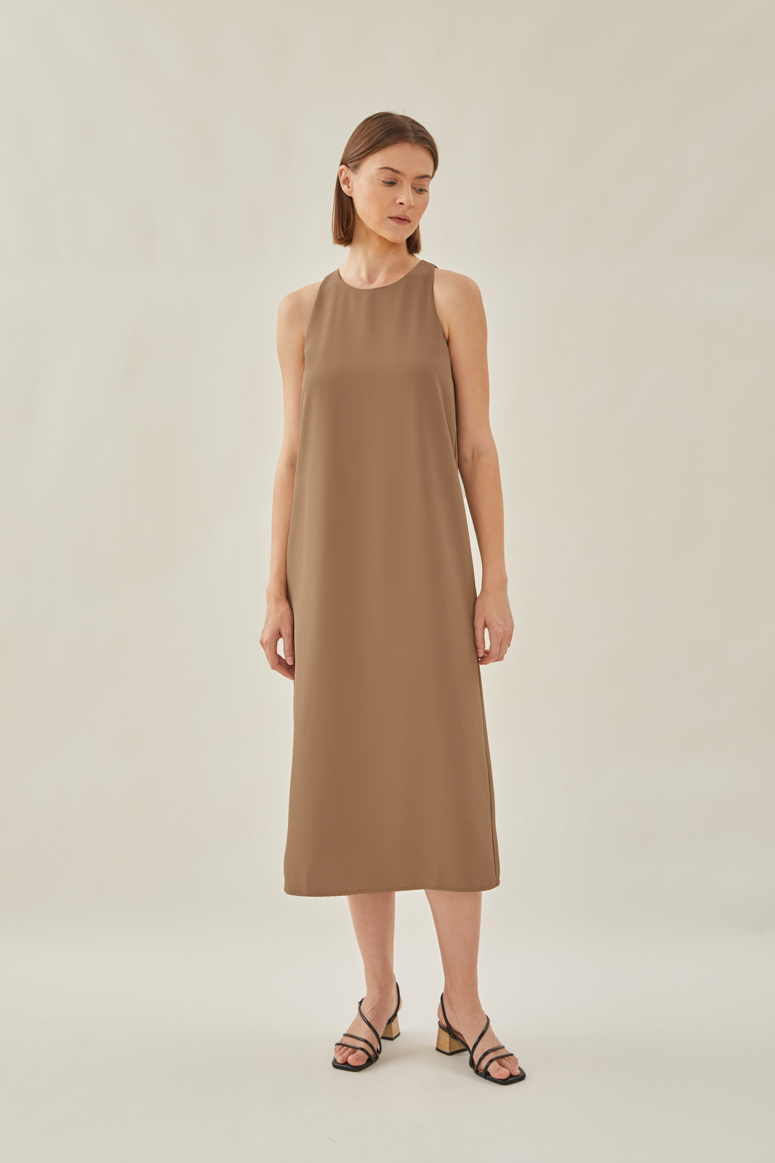 Round Neck Midi Dress in Brown