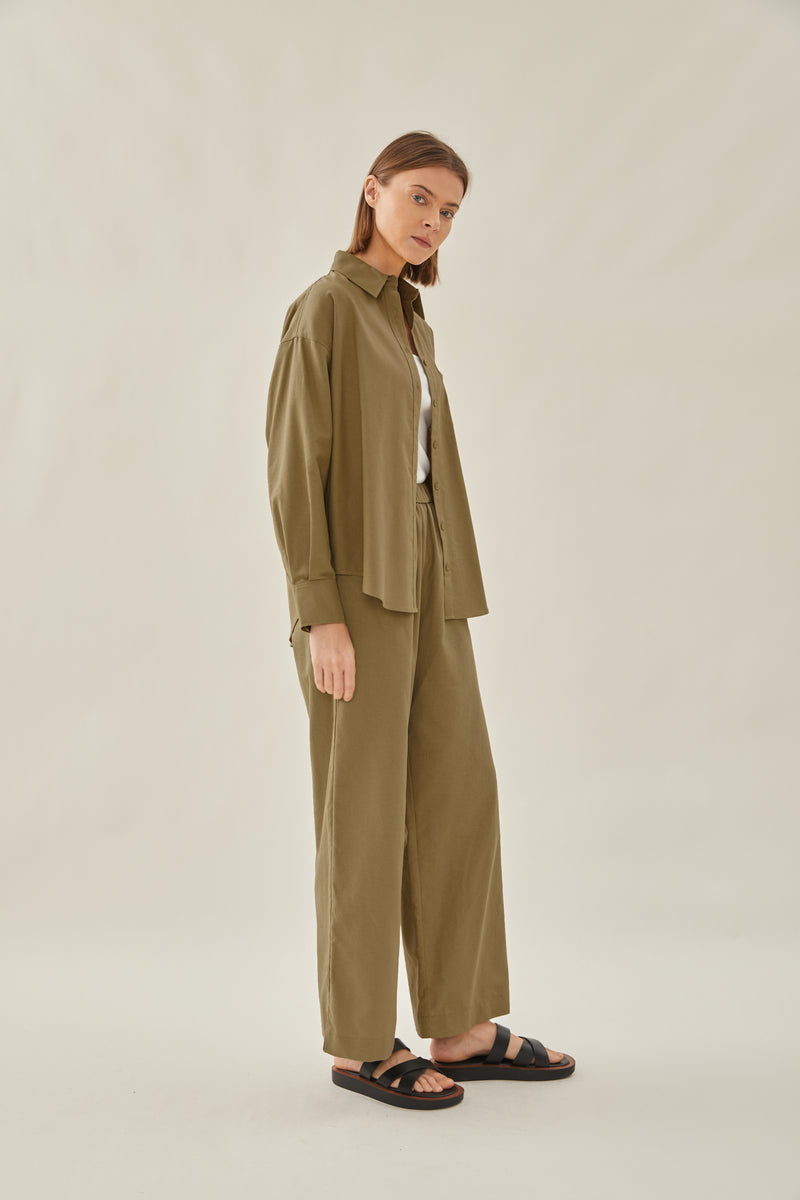 Cotton Relaxed Shirt in Moss