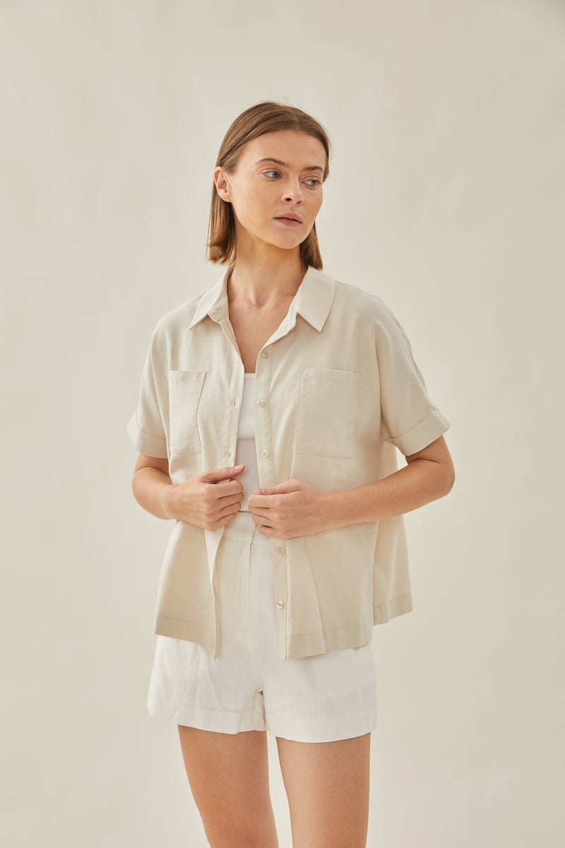 Cotton Short Sleeved Shirt in Beige
