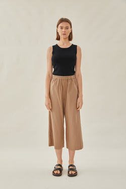 Cropped Relaxed Waisted Trousers in Tan