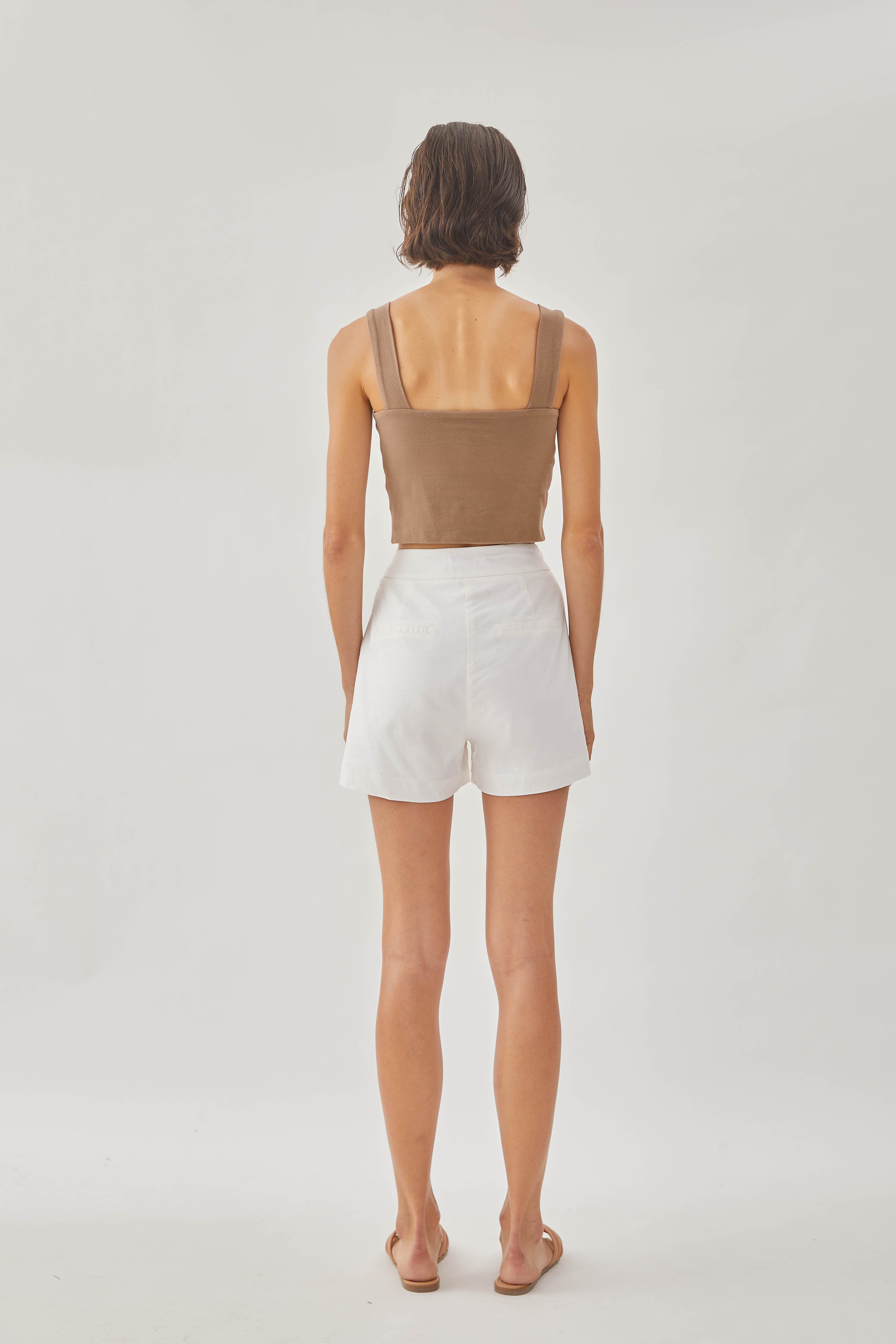 Linen High-waisted Shorts in White