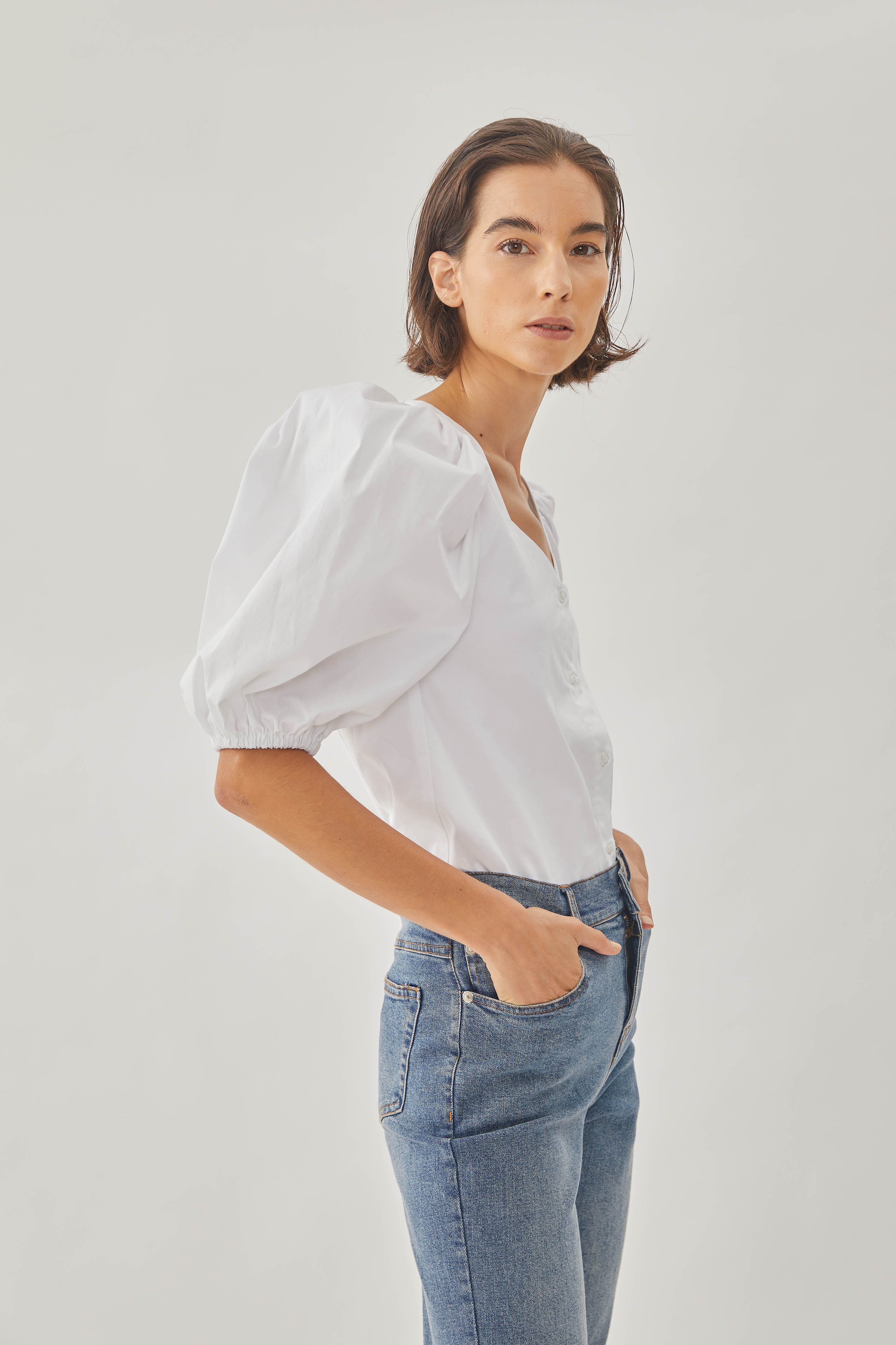 Cotton Puffed Sleeved Top in White