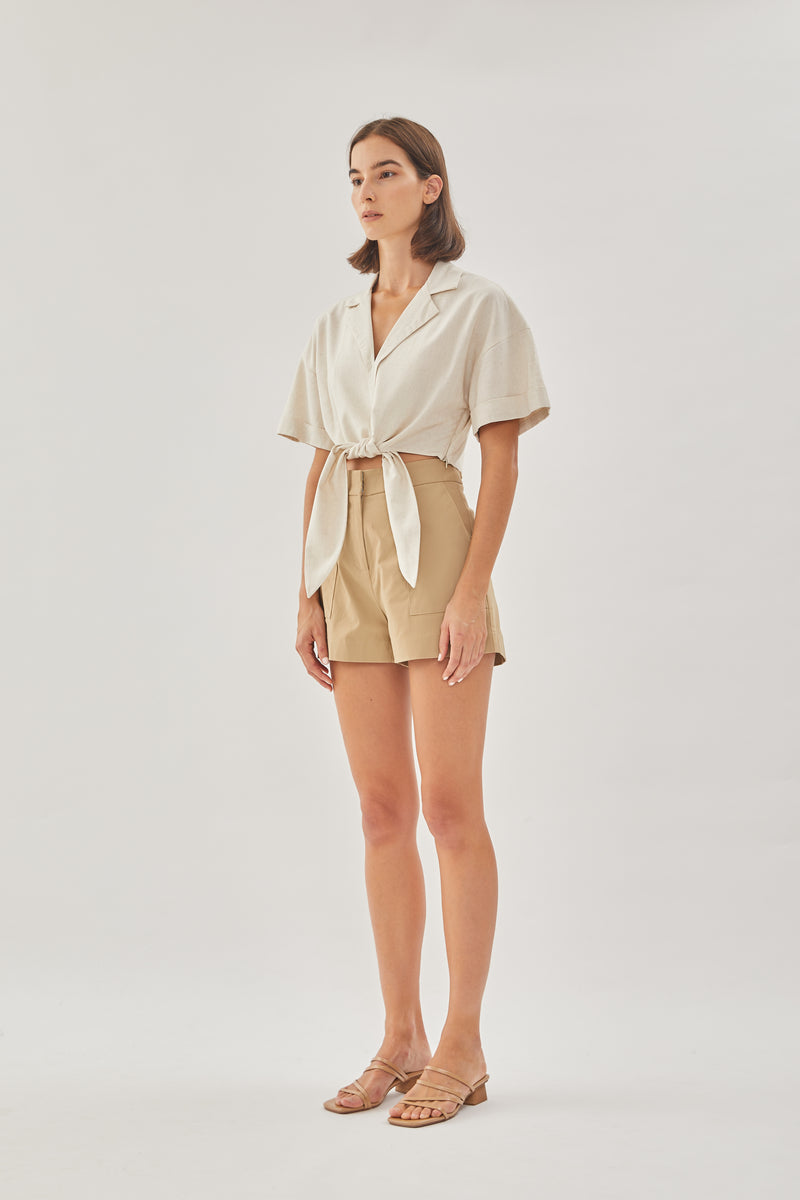 Linen Knotted Shirt in Natural