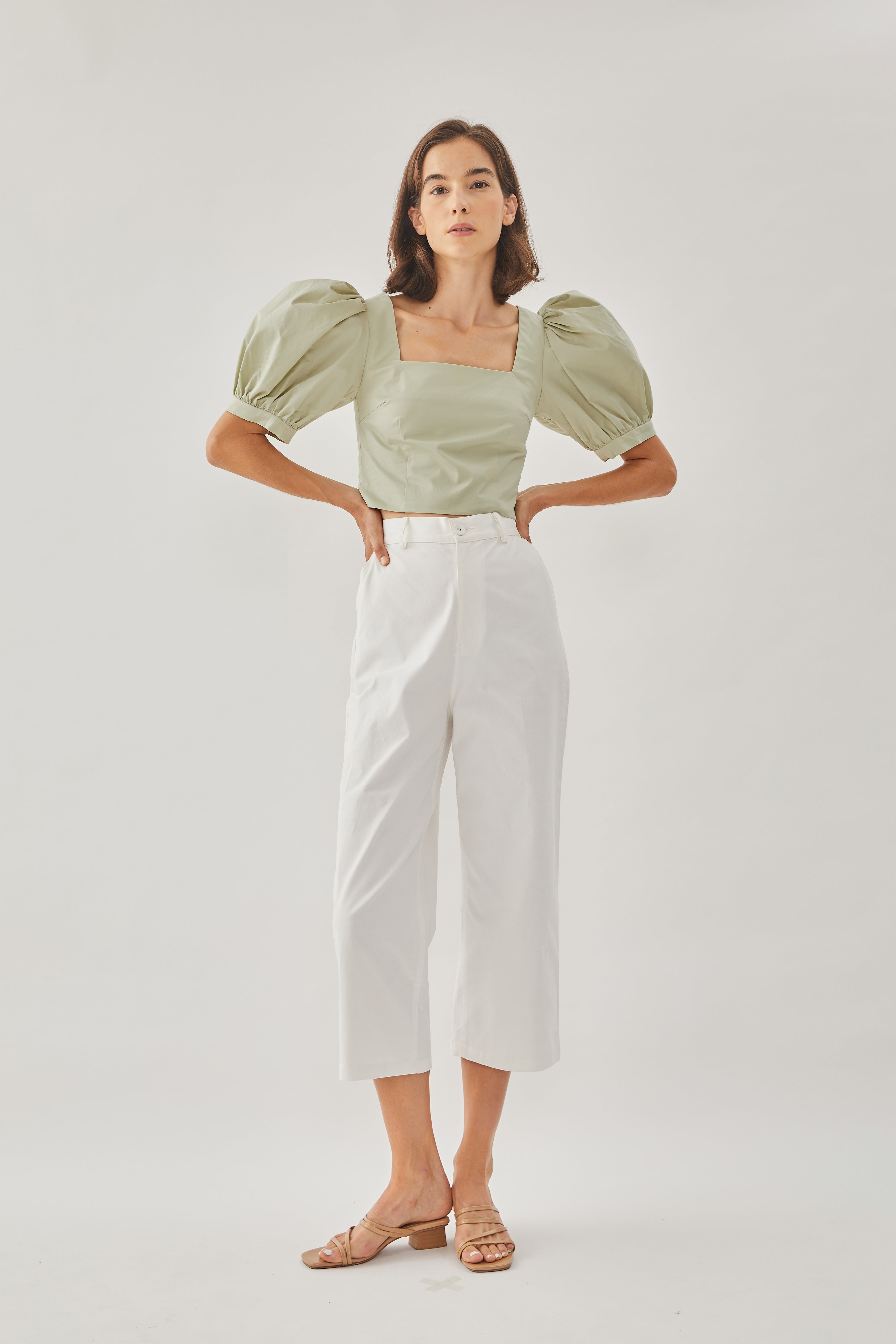 Cotton Cropped Puffed Sleeved Top in Sea Mist