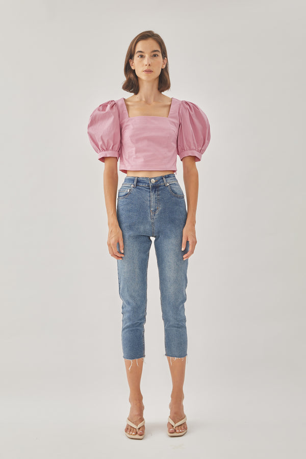 Cotton Cropped Puffed Sleeved Top in Hibiscus