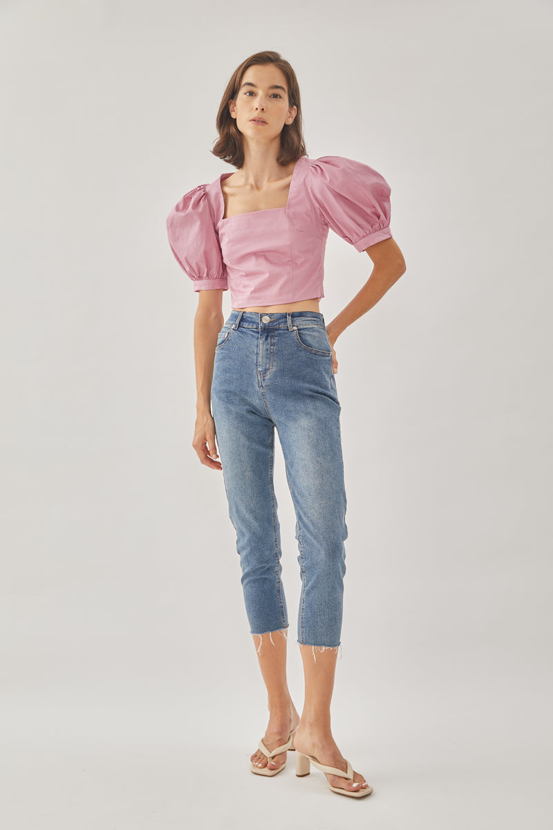 Cotton Cropped Puffed Sleeved Top in Hibiscus
