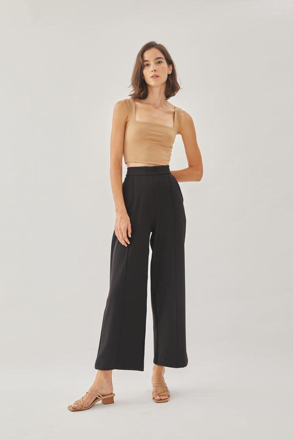 High Waisted Wide Legged Trousers w Foldlines In Black