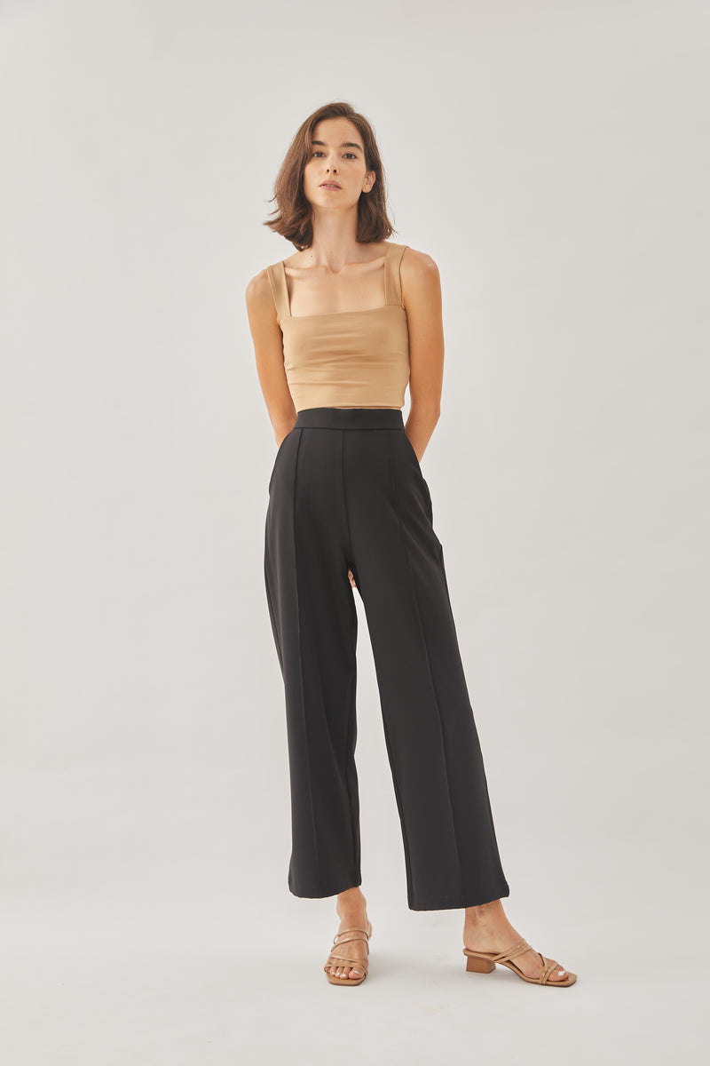 High Waisted Wide Legged Trousers w Foldlines In Black