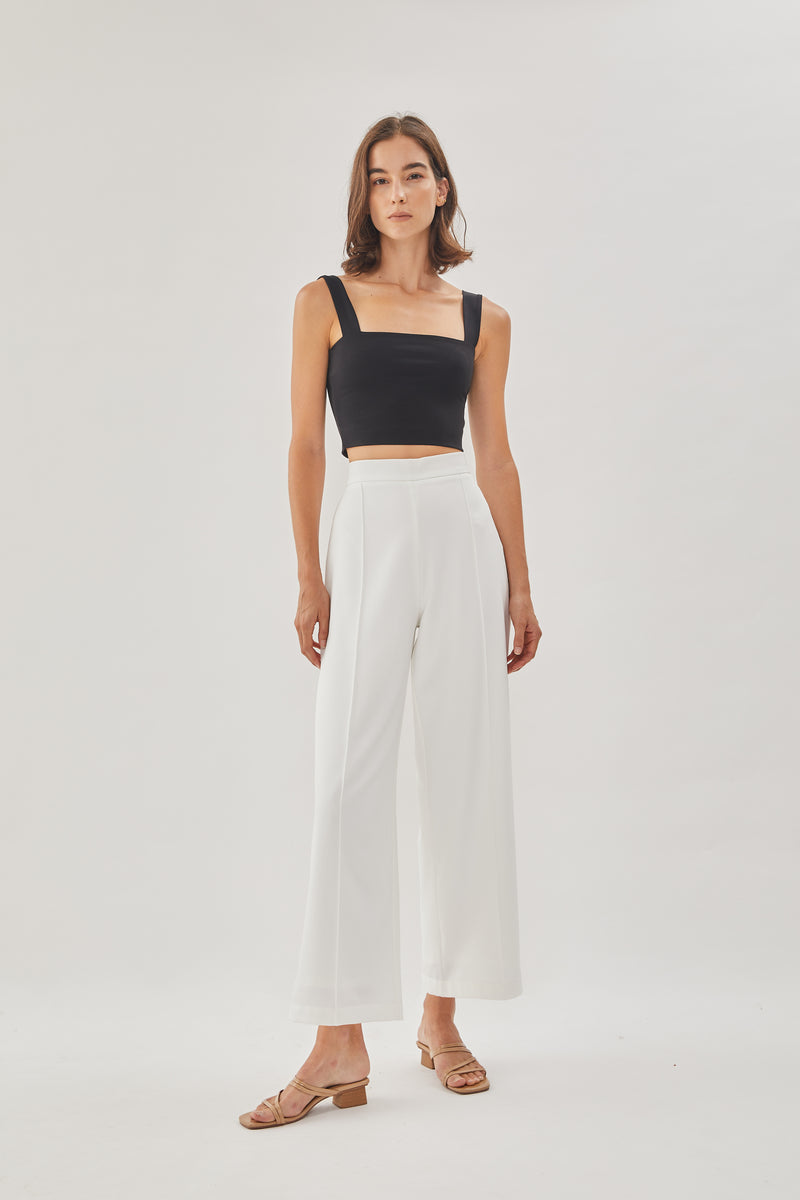 High Waisted Wide Legged Trousers W Foldlines in White