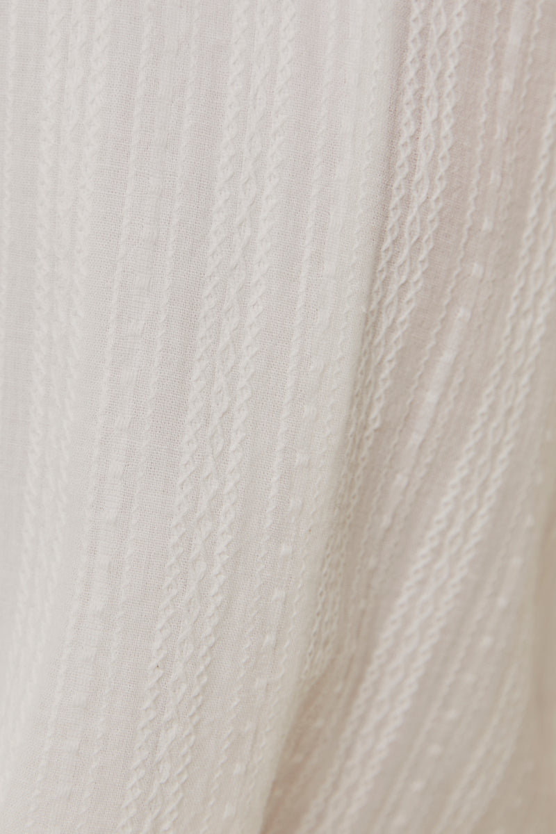 Embroidered Knotted Shirt in Textured White