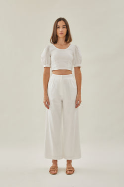 Cropped Puffed Sleeved Top in White