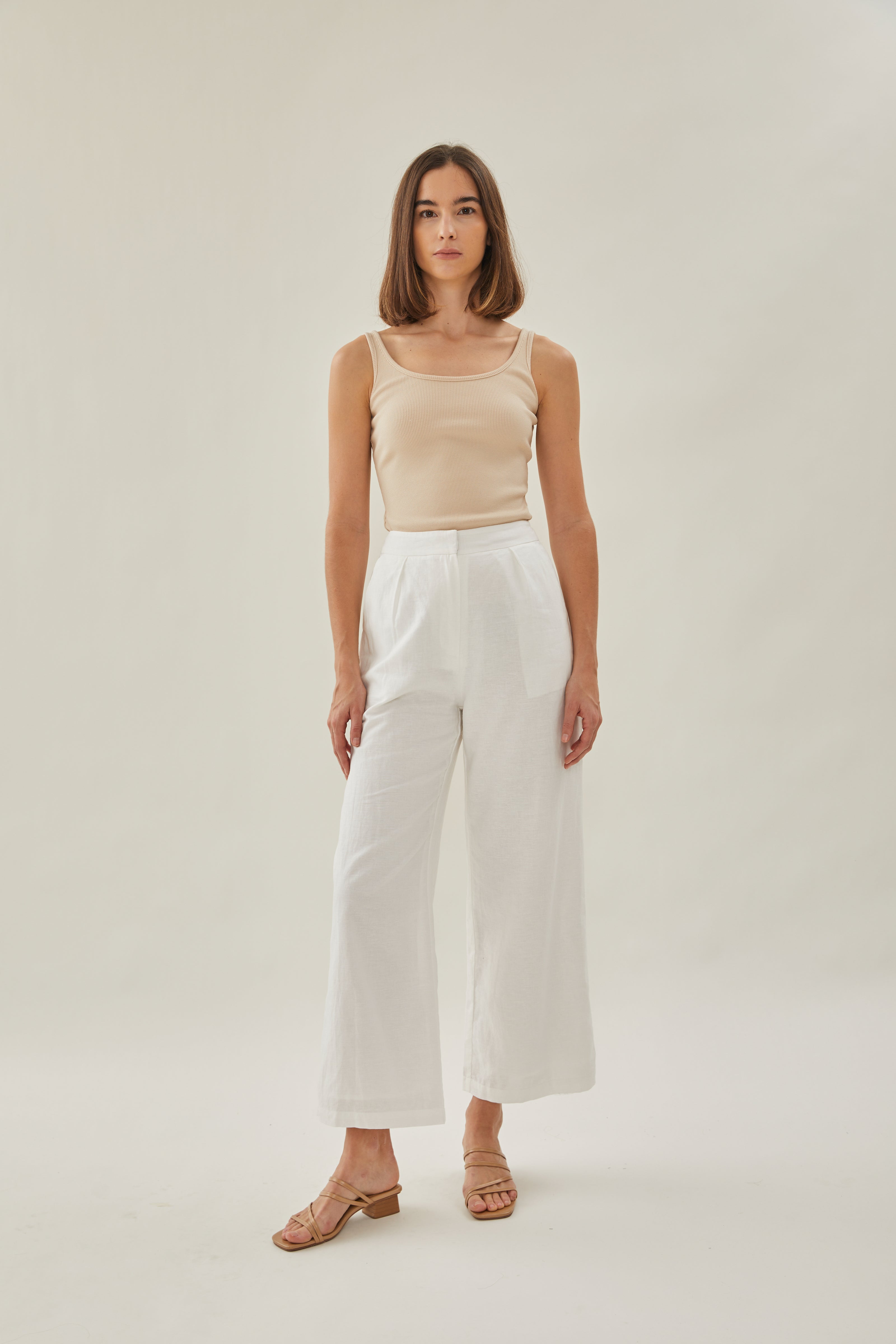 Wide Legged Trousers in White