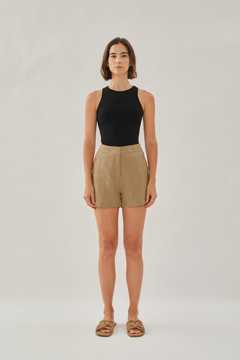 Linen Shorts in Brown