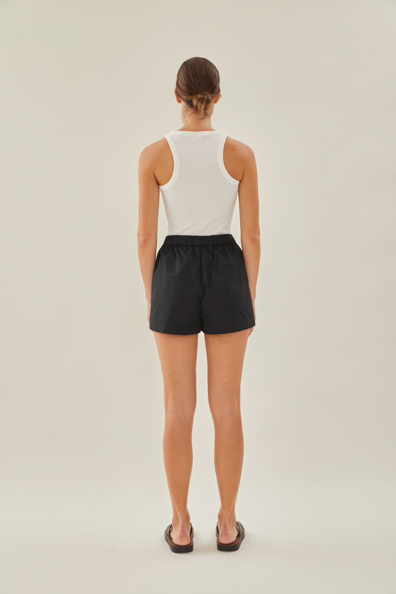 STUDIOS Relaxed Shorts in Black