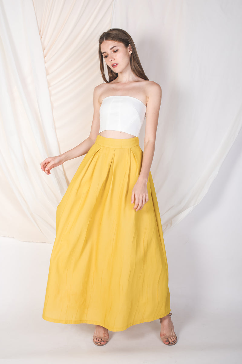 Structured Maxi Skirt With Pleats In Yellow