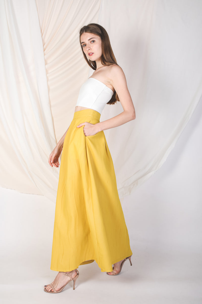 Structured Maxi Skirt With Pleats In Yellow