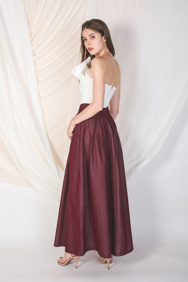 Structured Maxi Skirt With Pleats In Oxblood