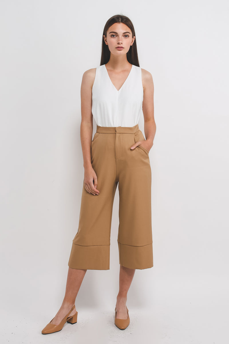 Classic High Waisted Culottes W Hem Detailing In Camel