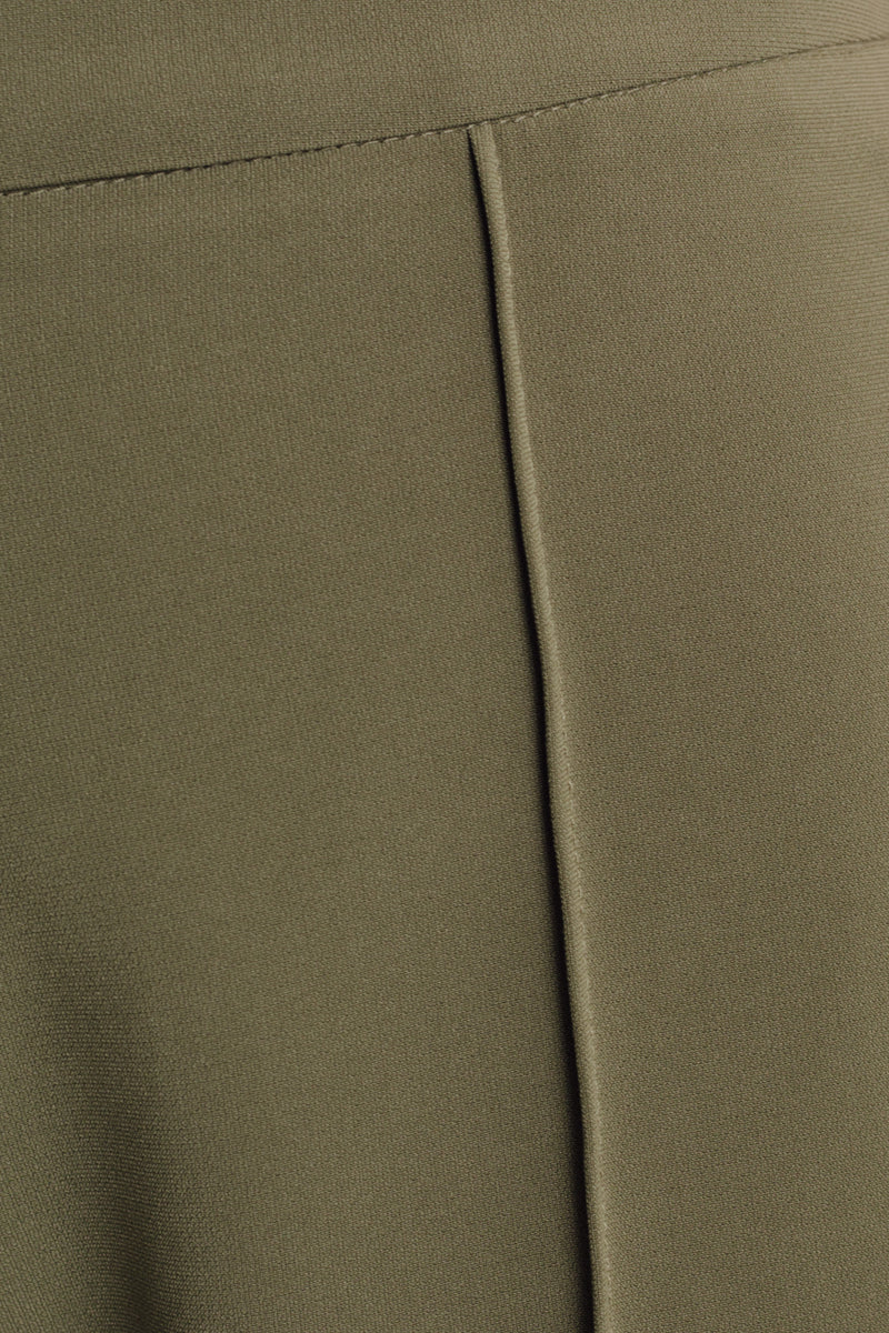 High Waisted Foldlines Shorts in Olive