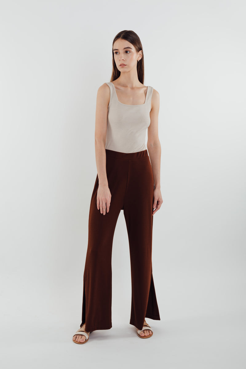 Knit Pants in Brown – KLARRA